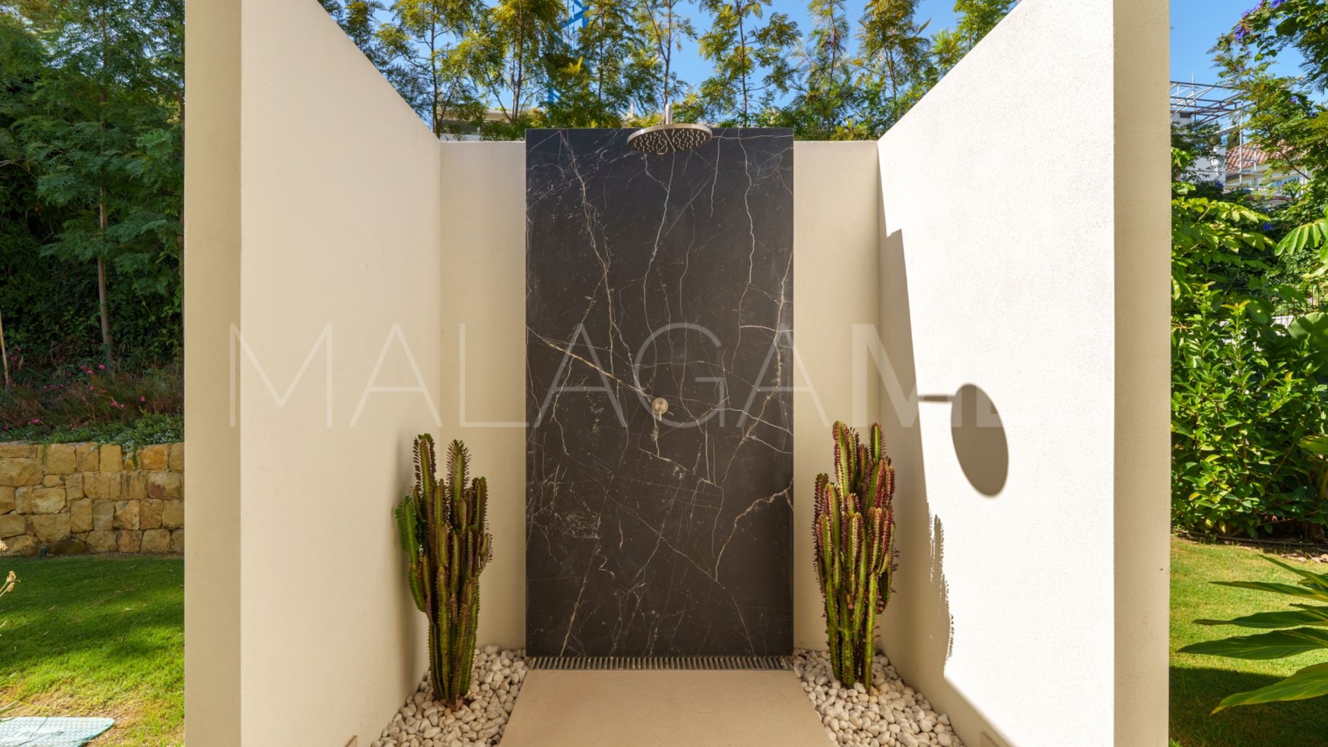 Villa for sale in Las Brisas