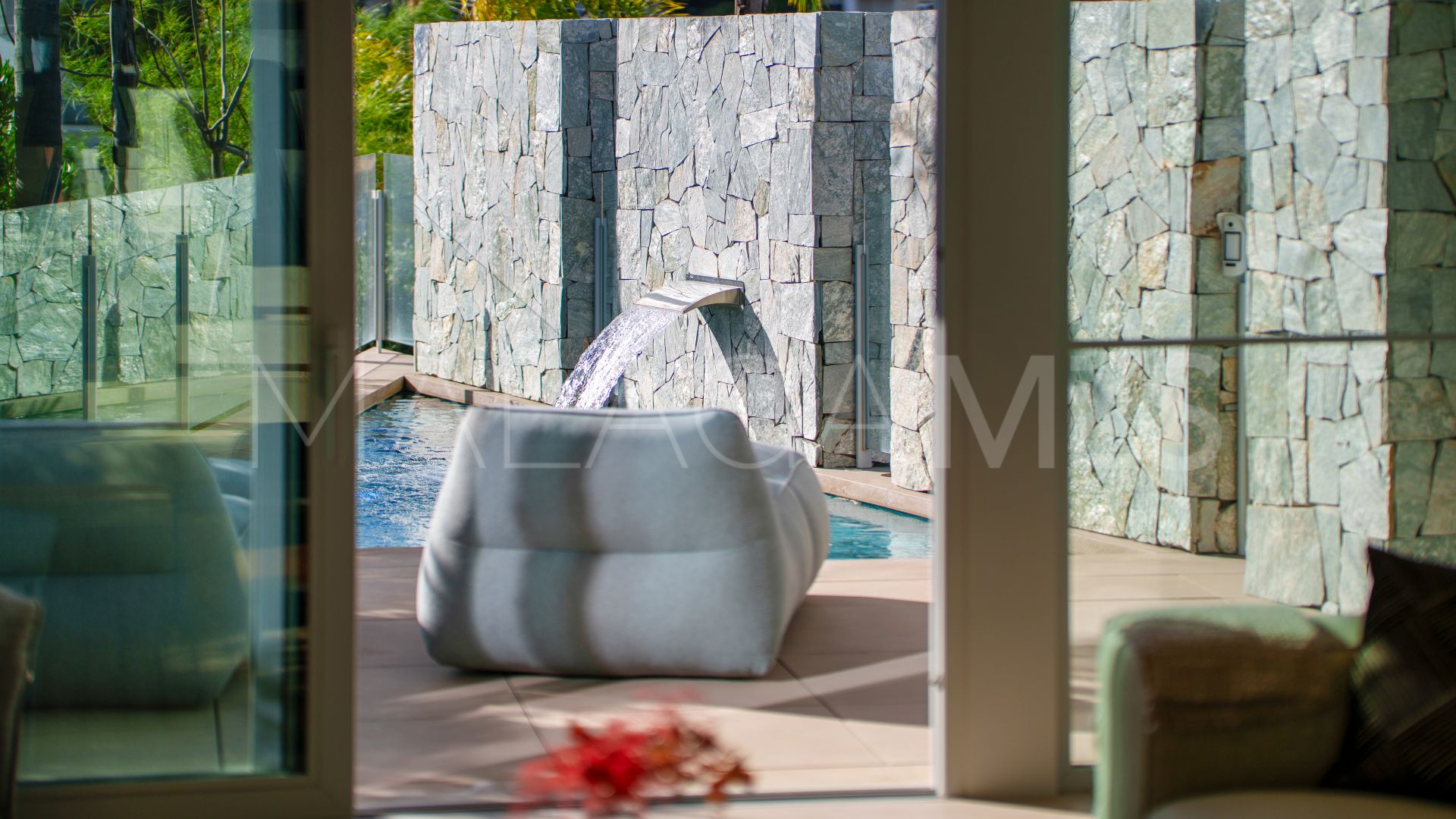 Villa with 4 bedrooms for sale in Nueva Andalucia