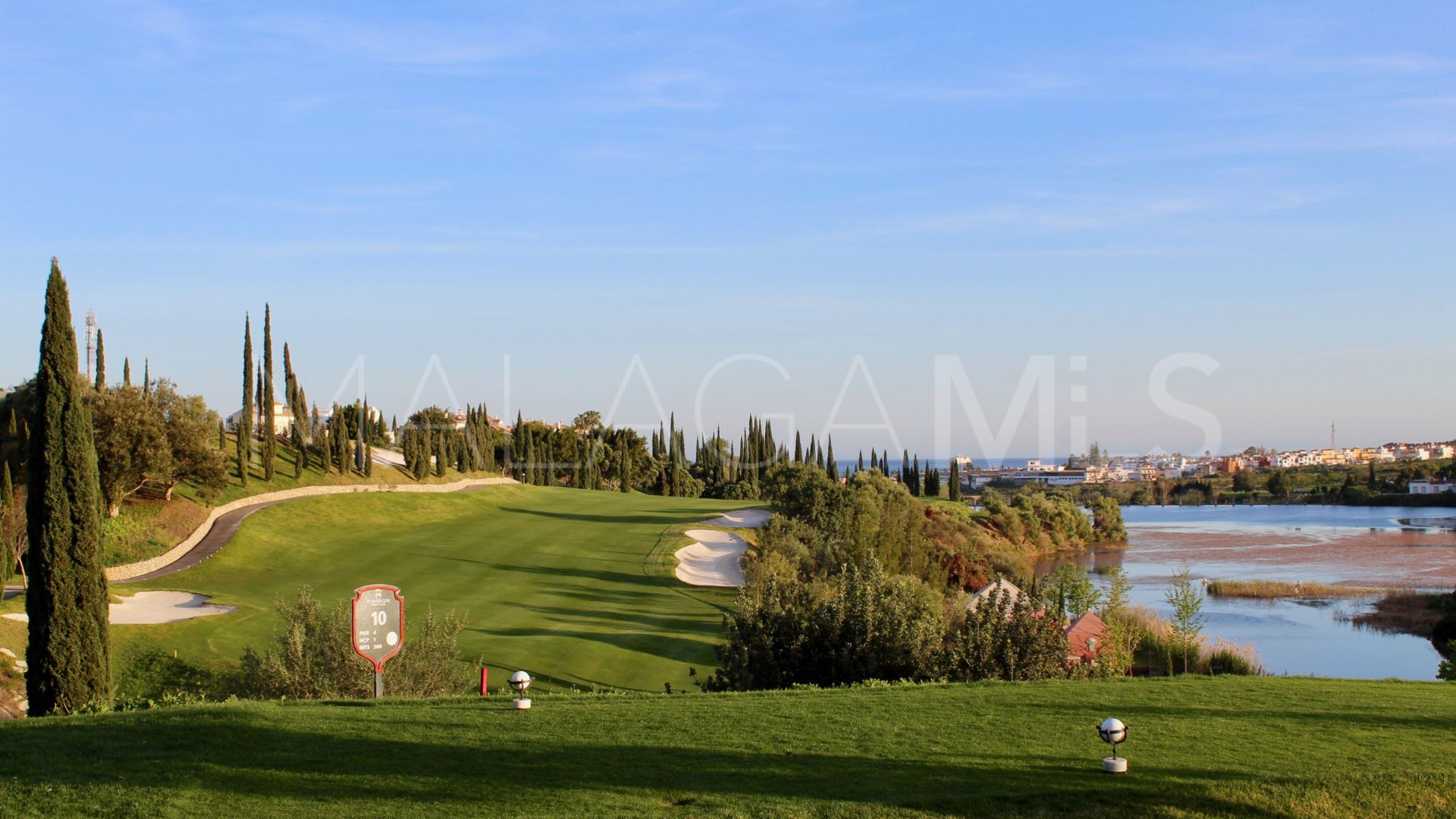 4 bedrooms villa in Los Flamingos Golf for sale