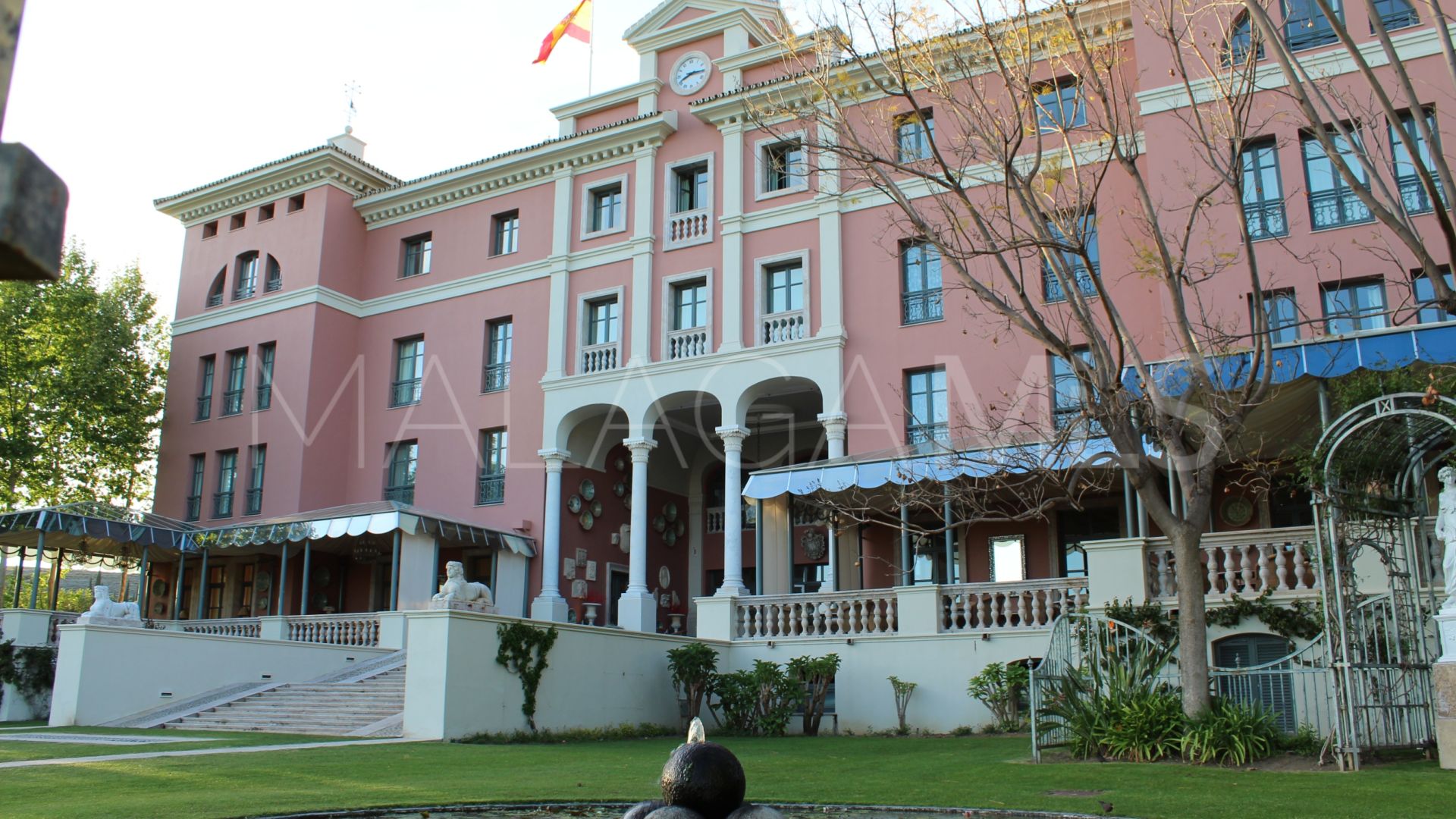 4 bedrooms villa in Los Flamingos Golf for sale