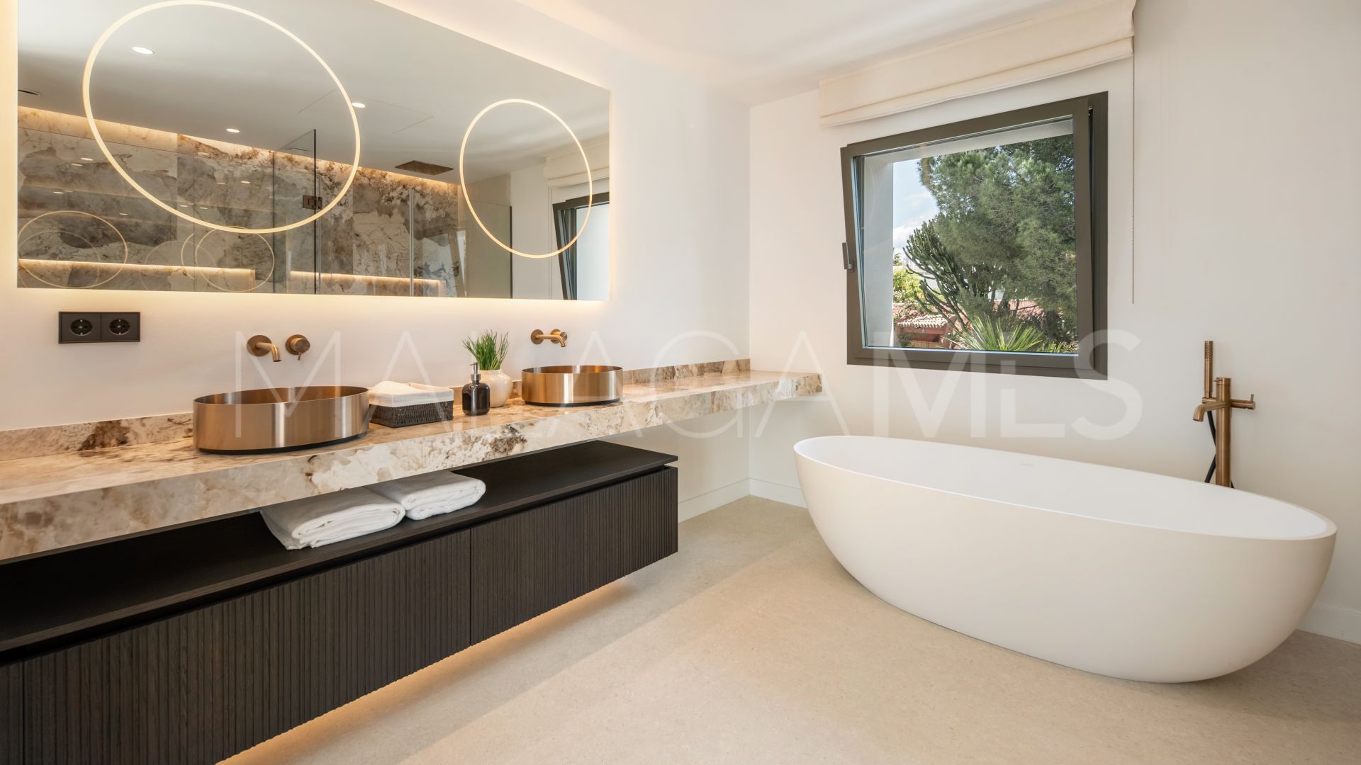 Villa for sale in El Herrojo