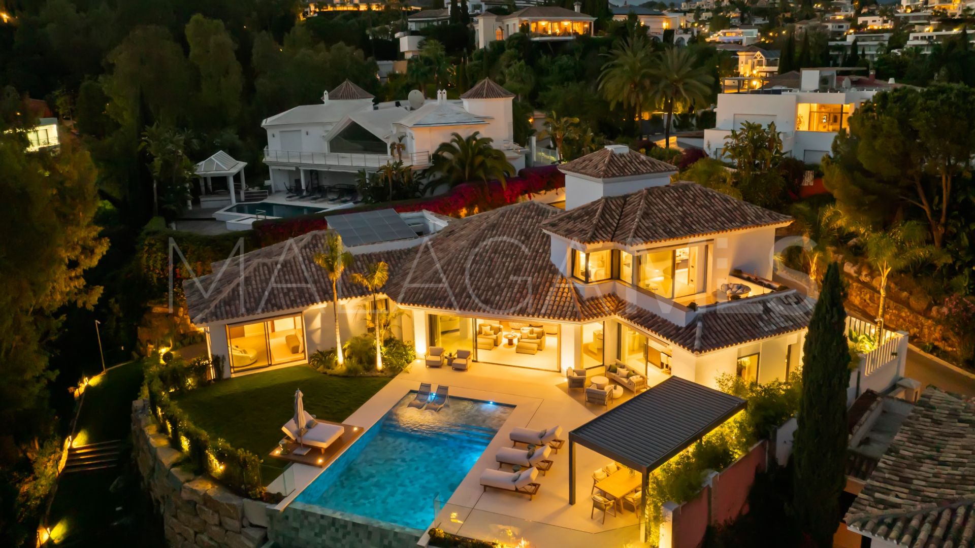Villa for sale in El Herrojo