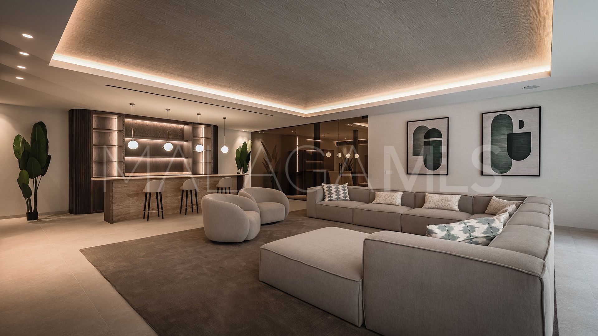 Villa for sale in Altos del Paraiso