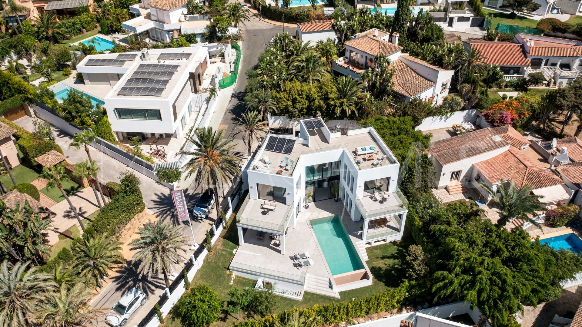 Villa for sale in Marbesa