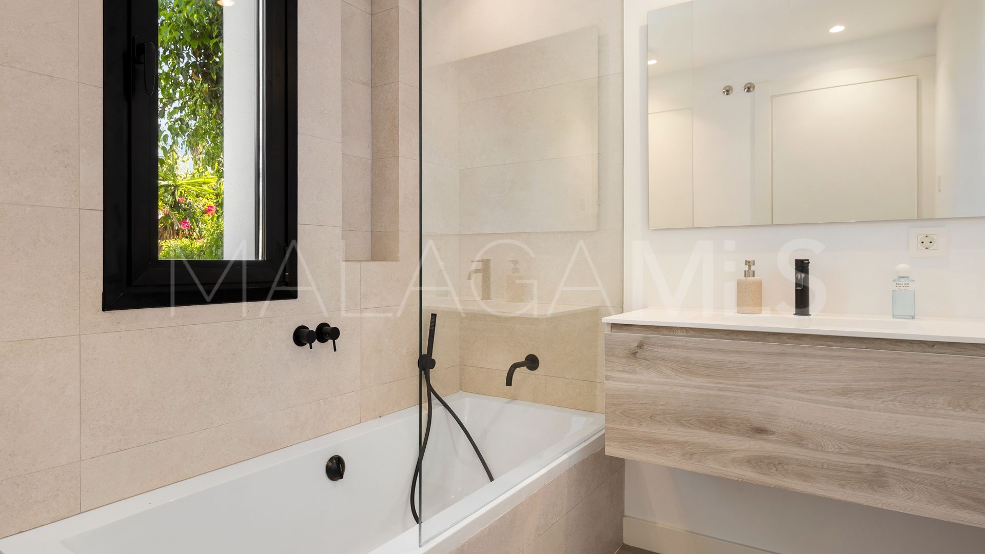 Villa for sale in Marbesa