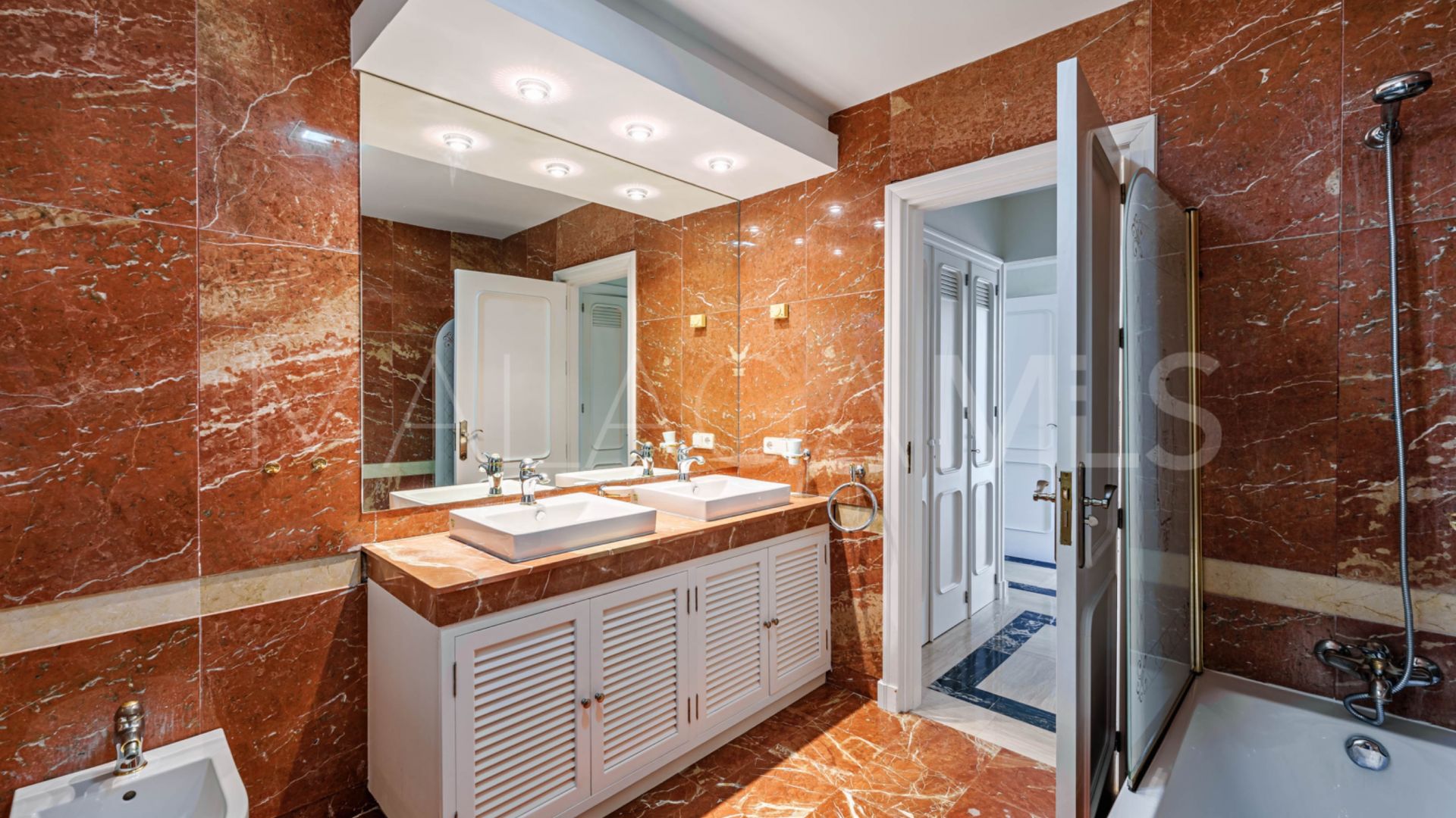 Villa for sale in Paraiso Barronal