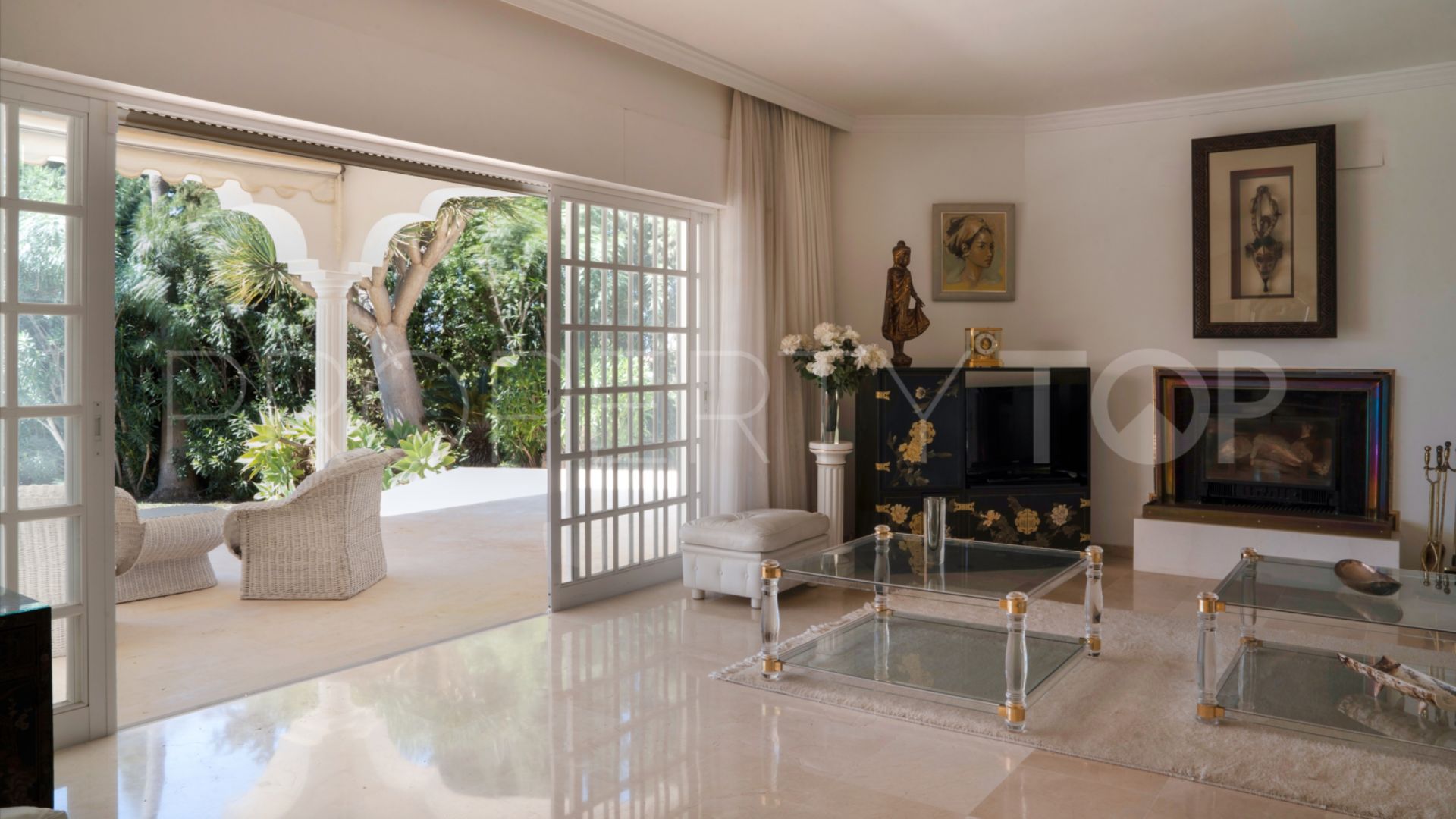 Villa for sale in Azahar de Estepona with 4 bedrooms