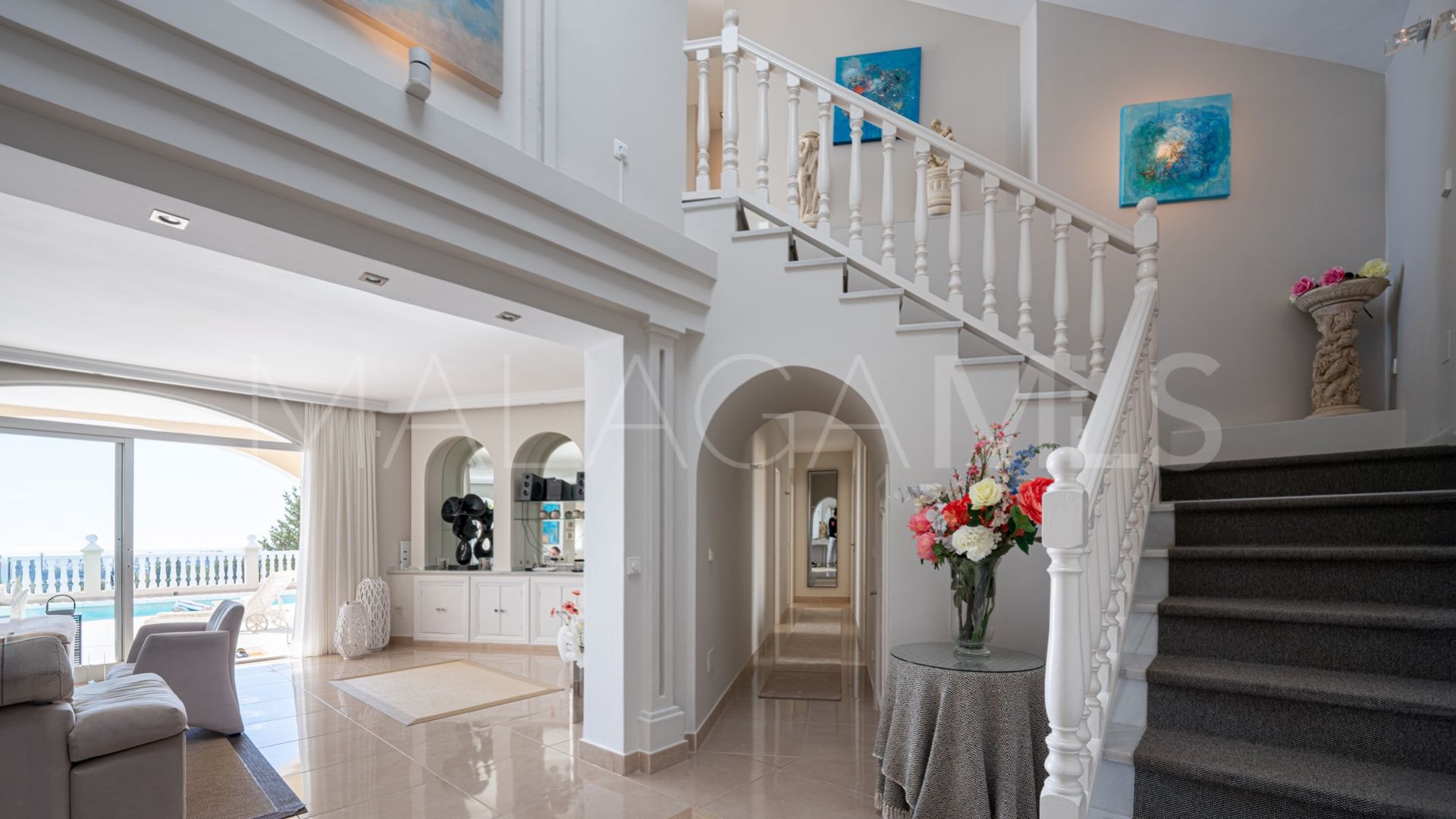 Villa for sale in El Herrojo