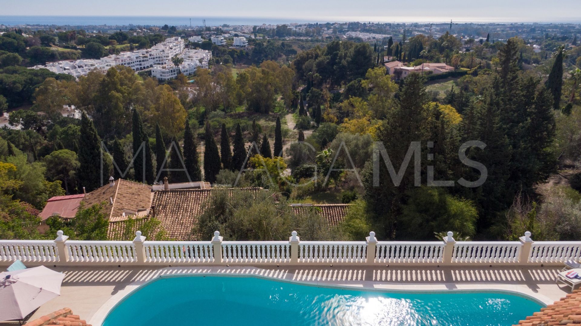 Villa for sale in El Herrojo