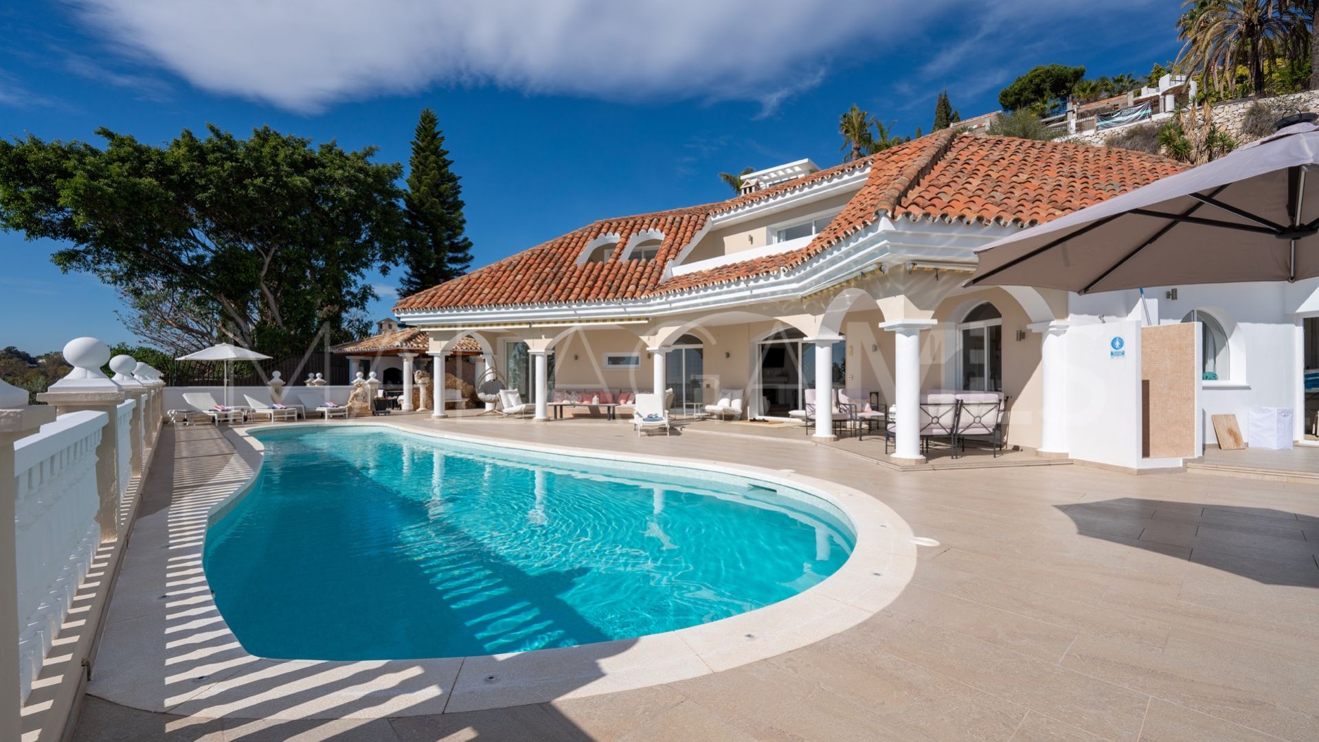 Villa for sale in El Herrojo