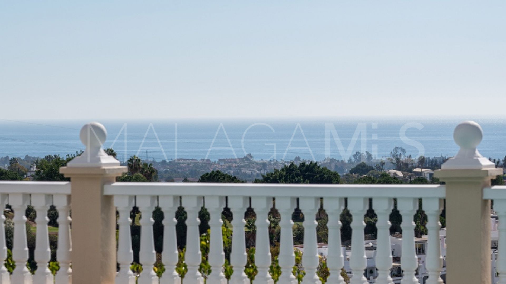 Villa for sale in El Herrojo
