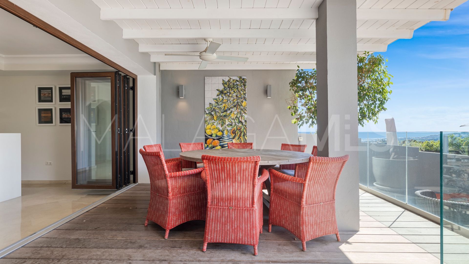 Hus i byn for sale in La Heredia