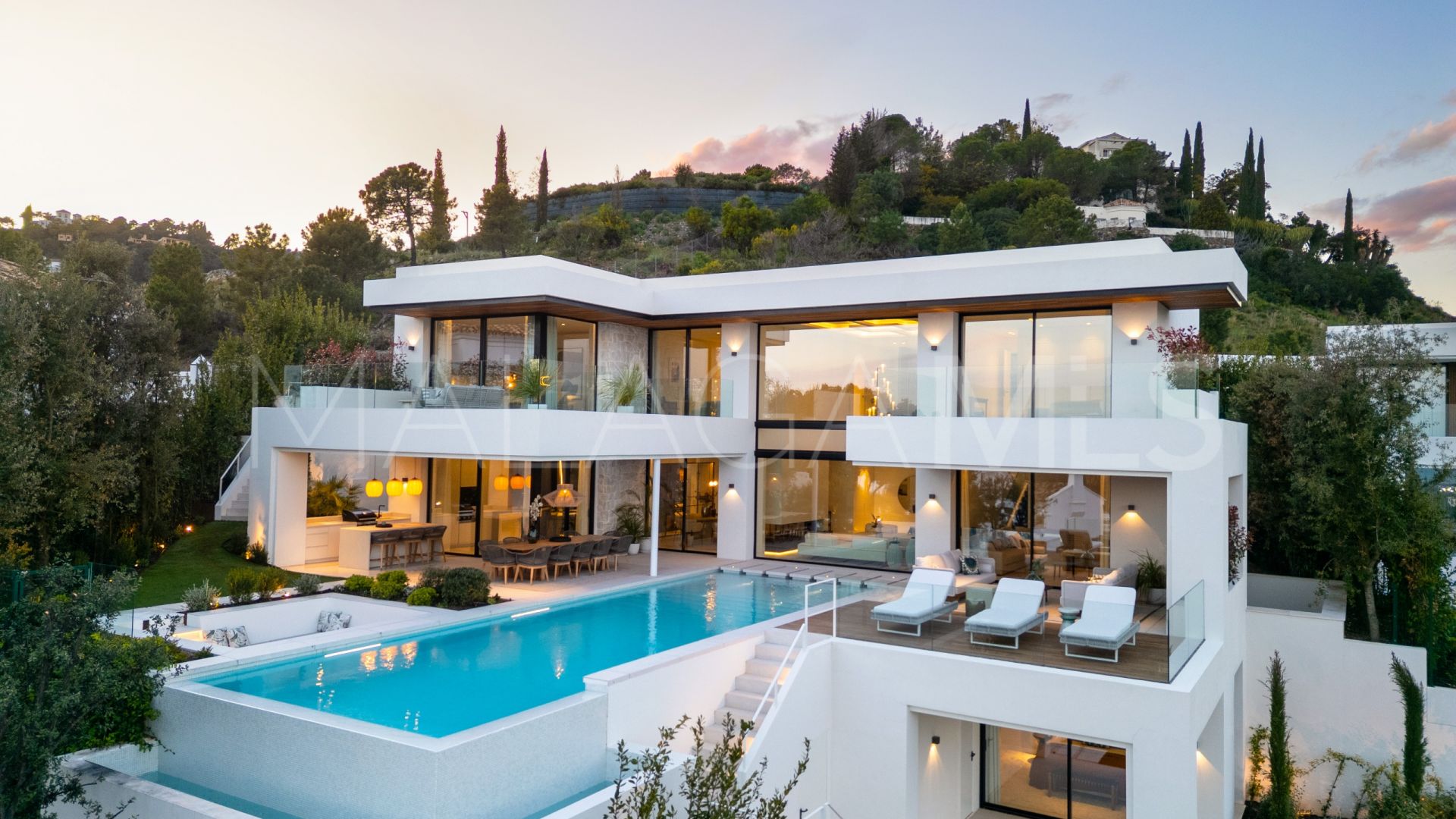 Villa for sale in Lomas de La Quinta