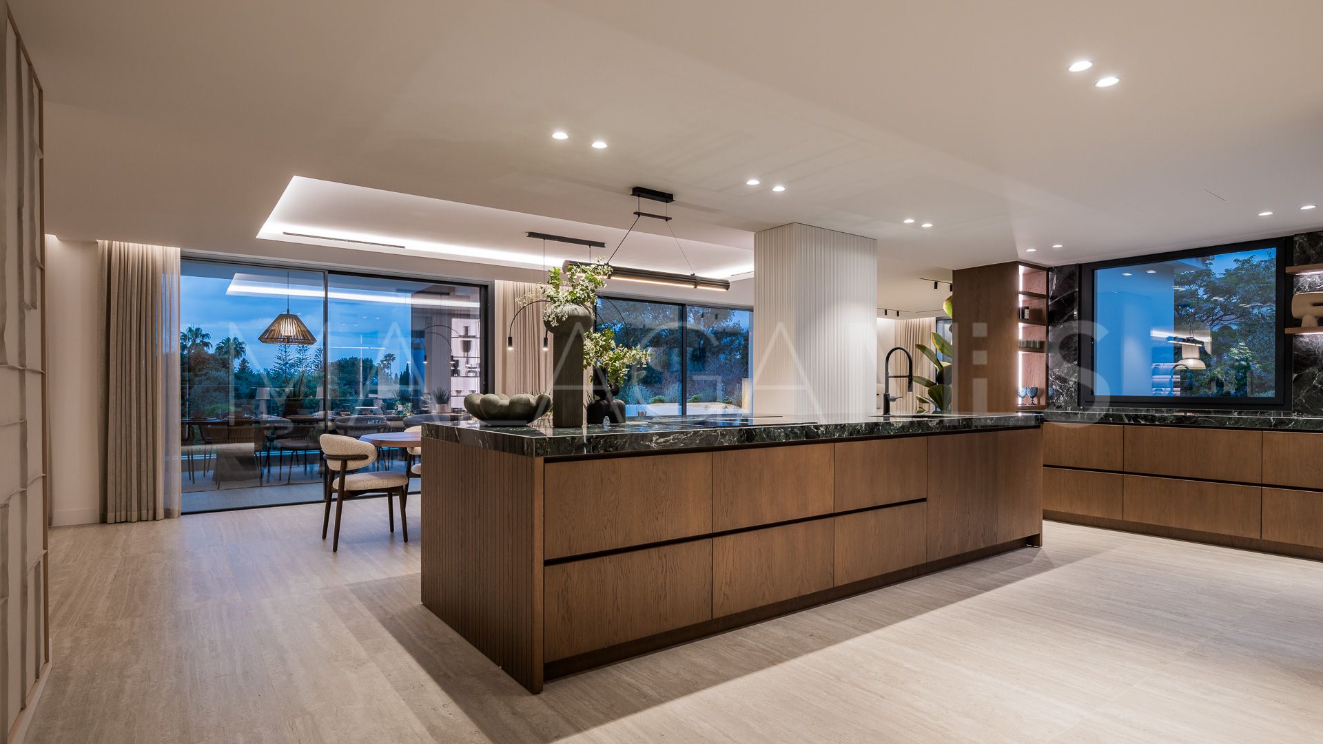 6 bedrooms villa for sale in El Rosario