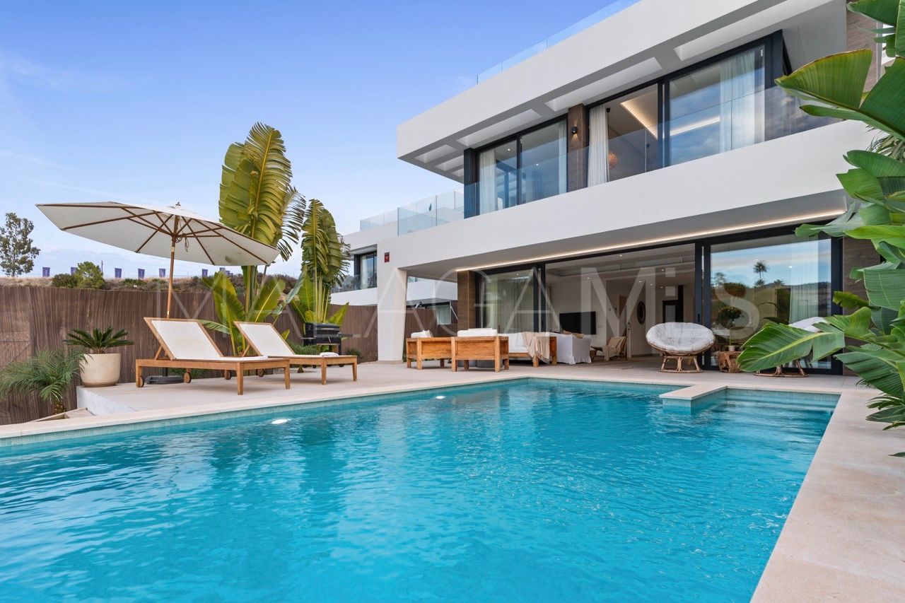 Villa for sale in La Resina Golf