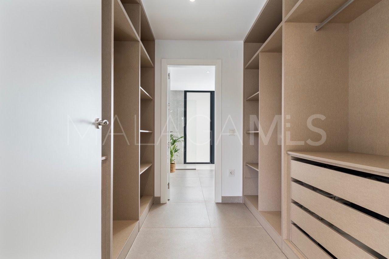 Villa for sale in La Resina Golf