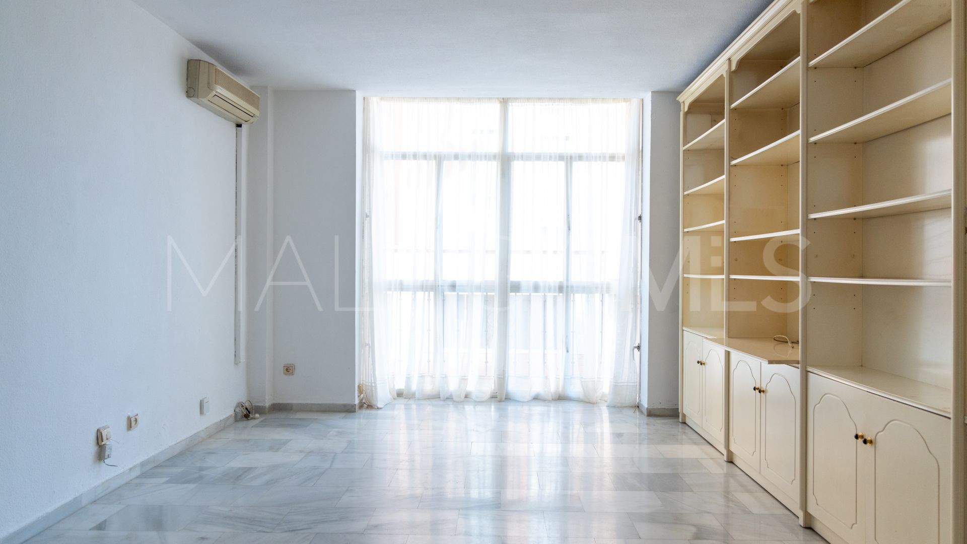 Se vende apartamento de 4 bedrooms in Perchel Sur - Plaza de Toros Vieja