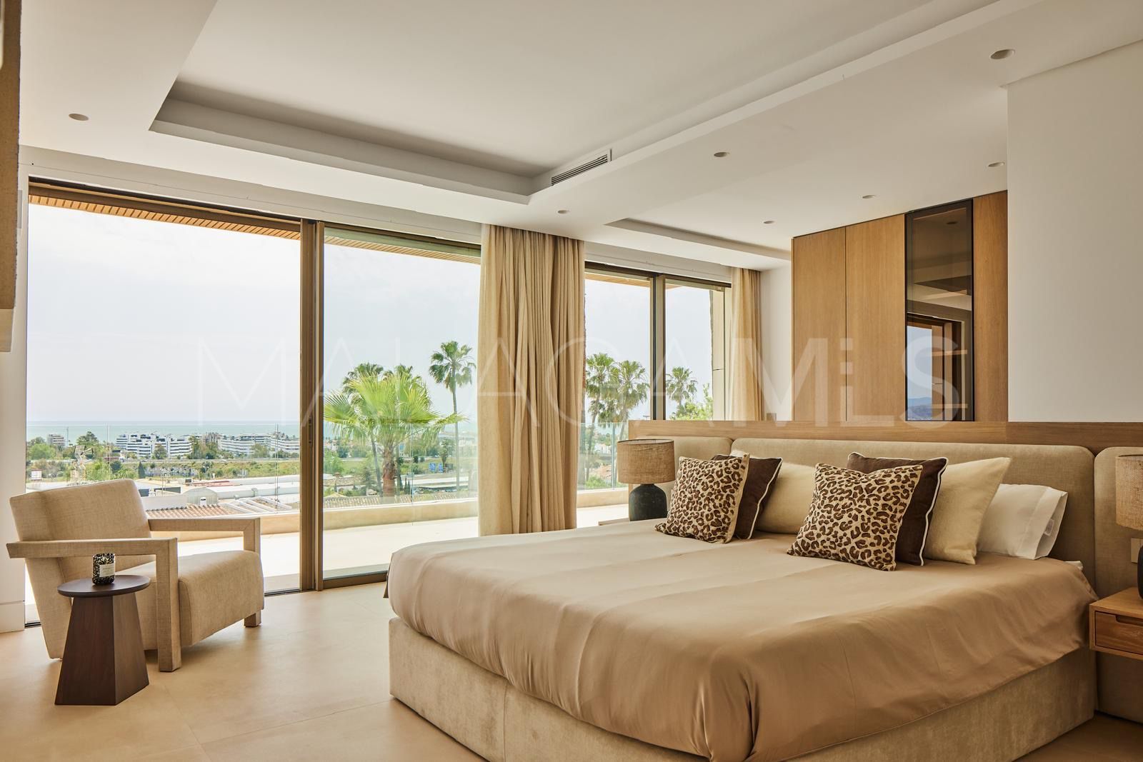 Villa de 6 bedrooms for sale in El Olivar