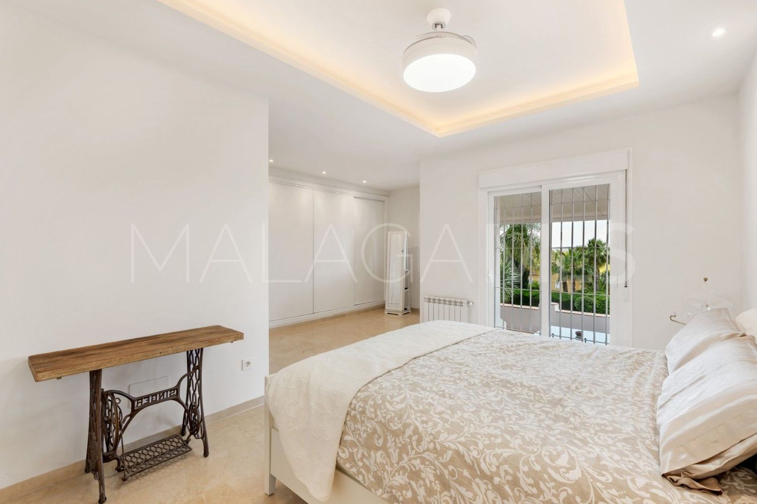 Hus i byn for sale in Mijas Golf