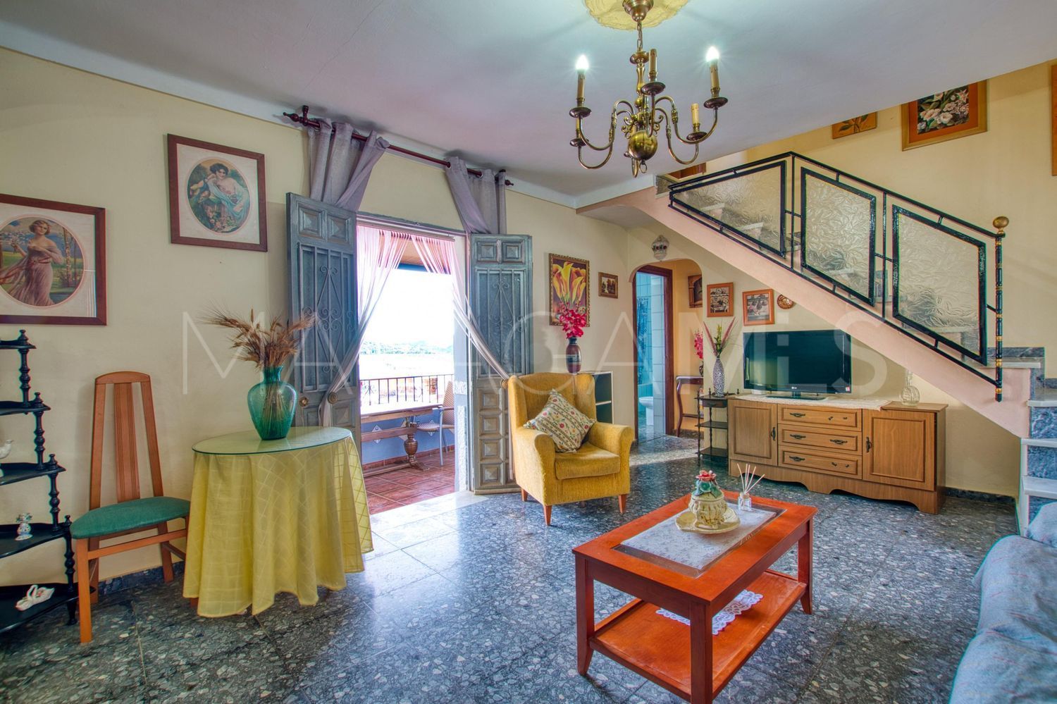 Casa for sale with 3 bedrooms in Benamargosa