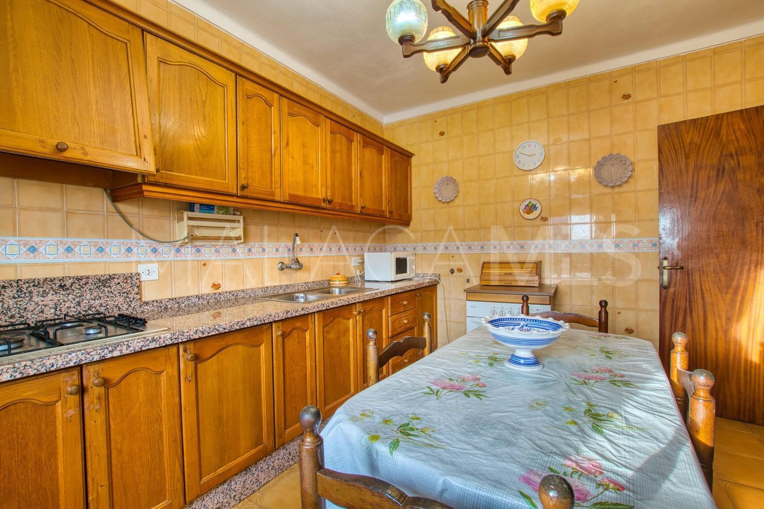 Casa for sale with 3 bedrooms in Benamargosa