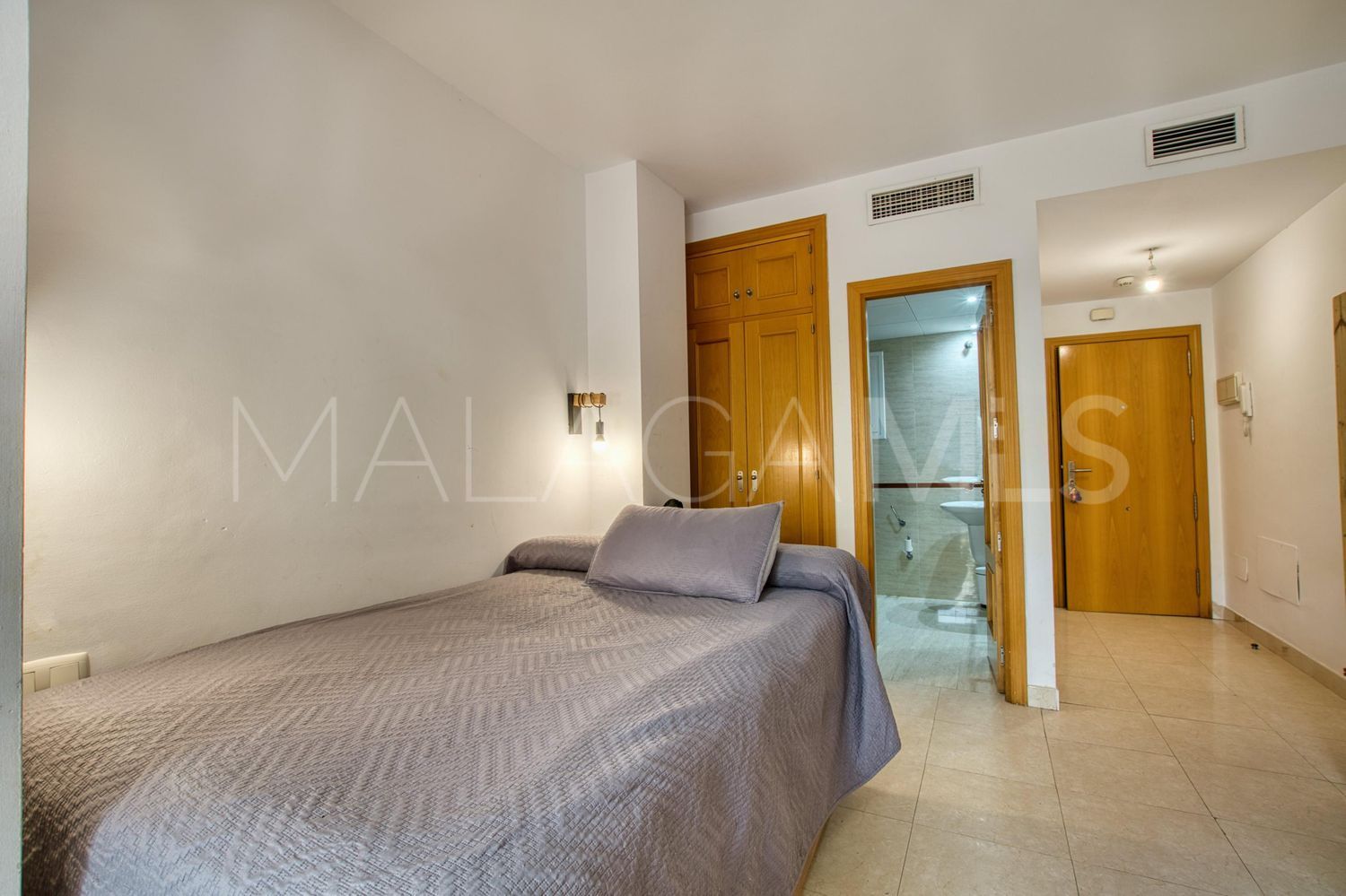 For sale flat in Añoreta