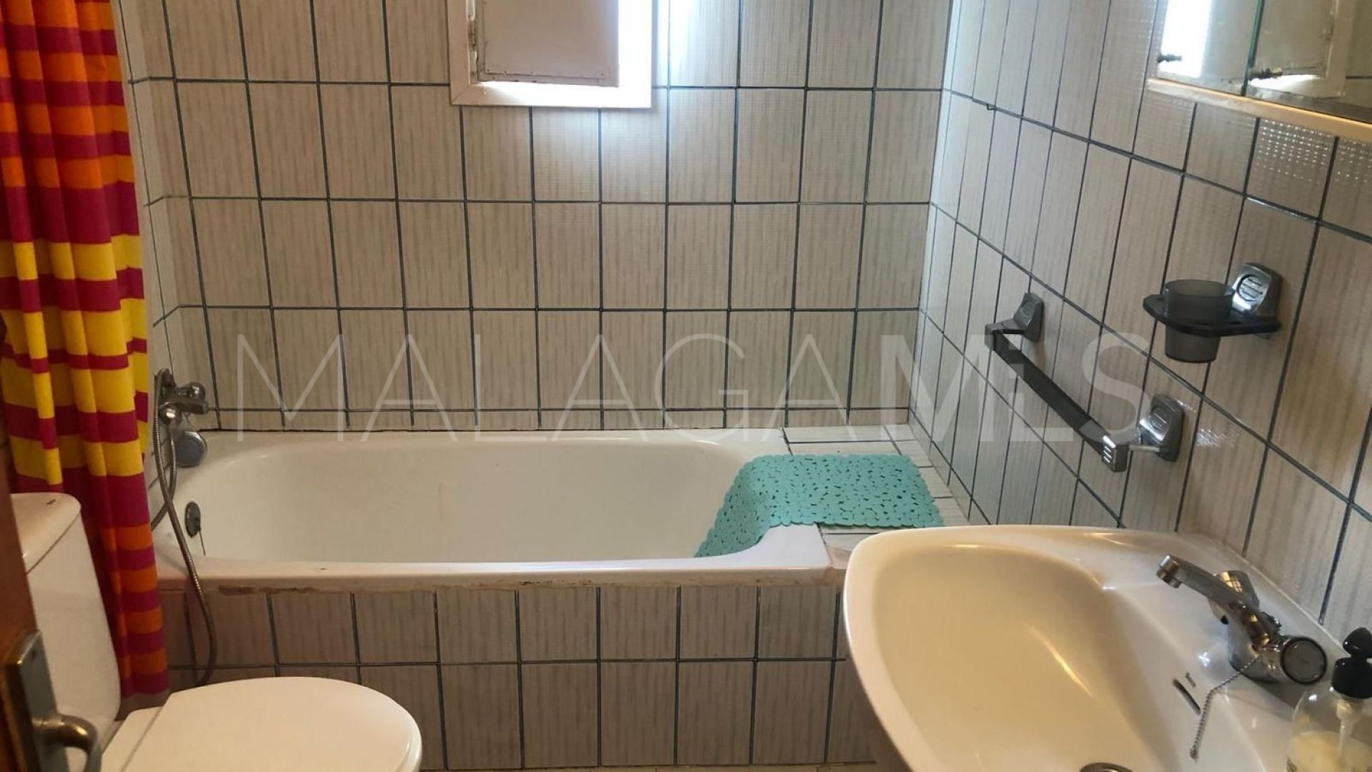 Hus i byn for sale in Cuevas Bajas