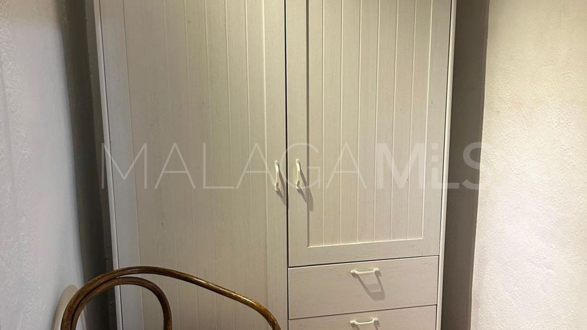 Cuevas de San Marcos country house for sale