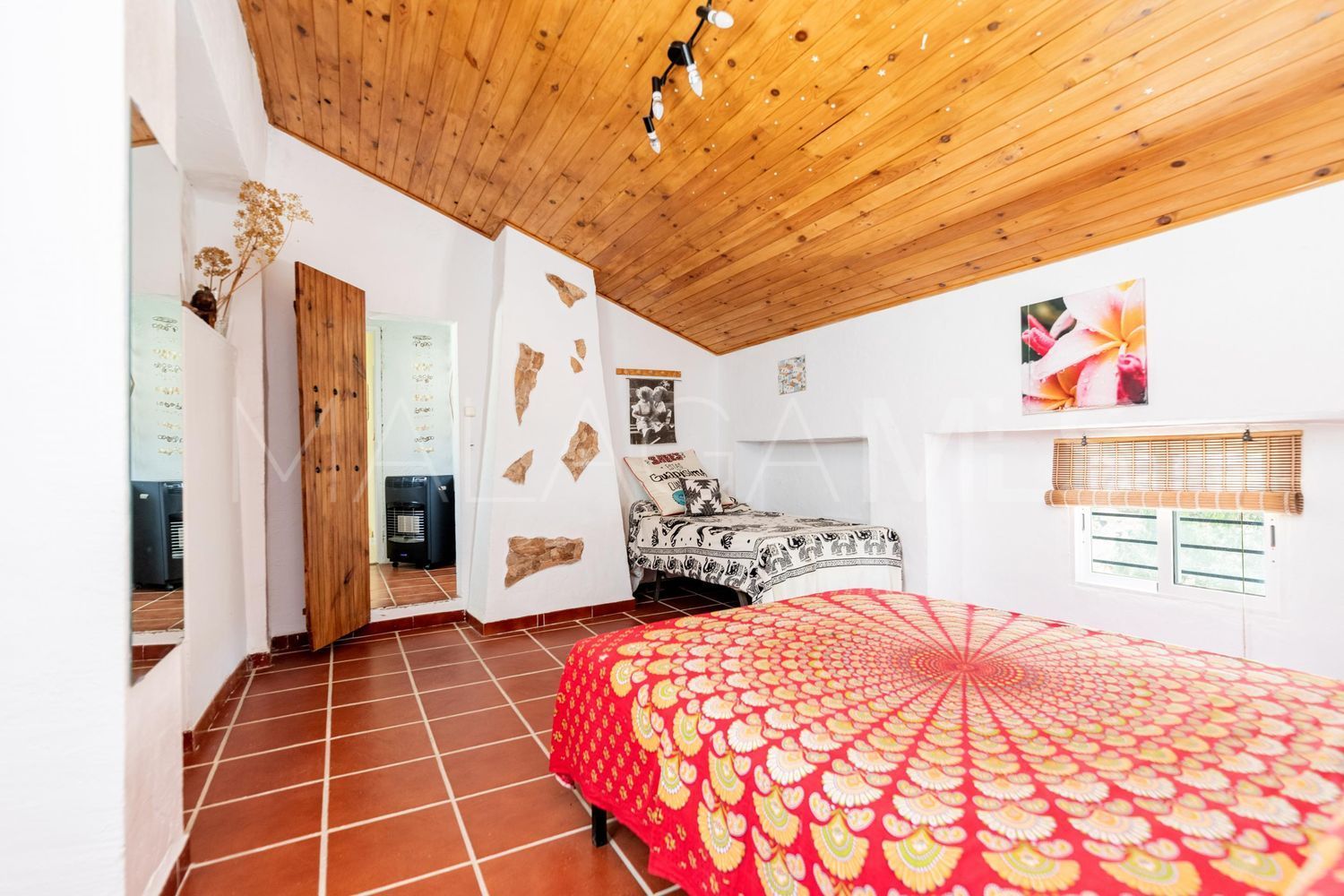 Hus på landet for sale in Cuevas de San Marcos