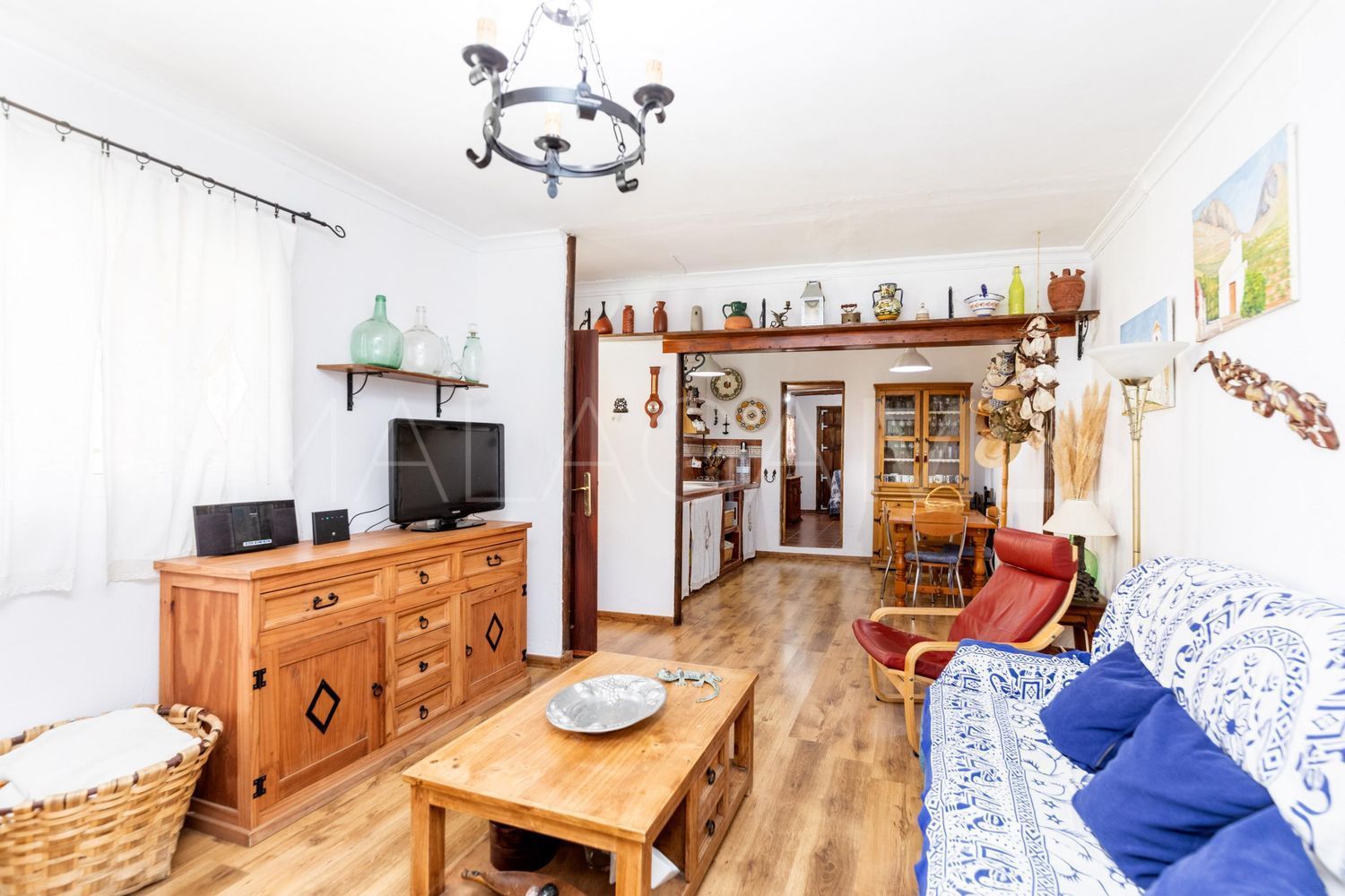 Hus på landet for sale in Cuevas de San Marcos