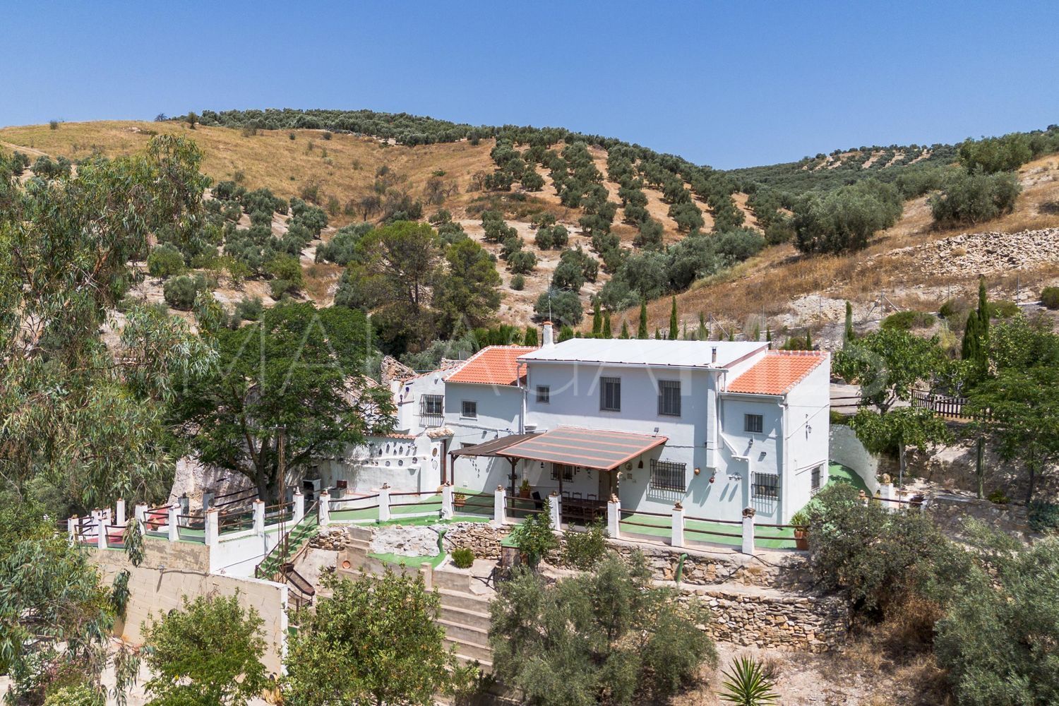 Hus på landet for sale in Cuevas de San Marcos