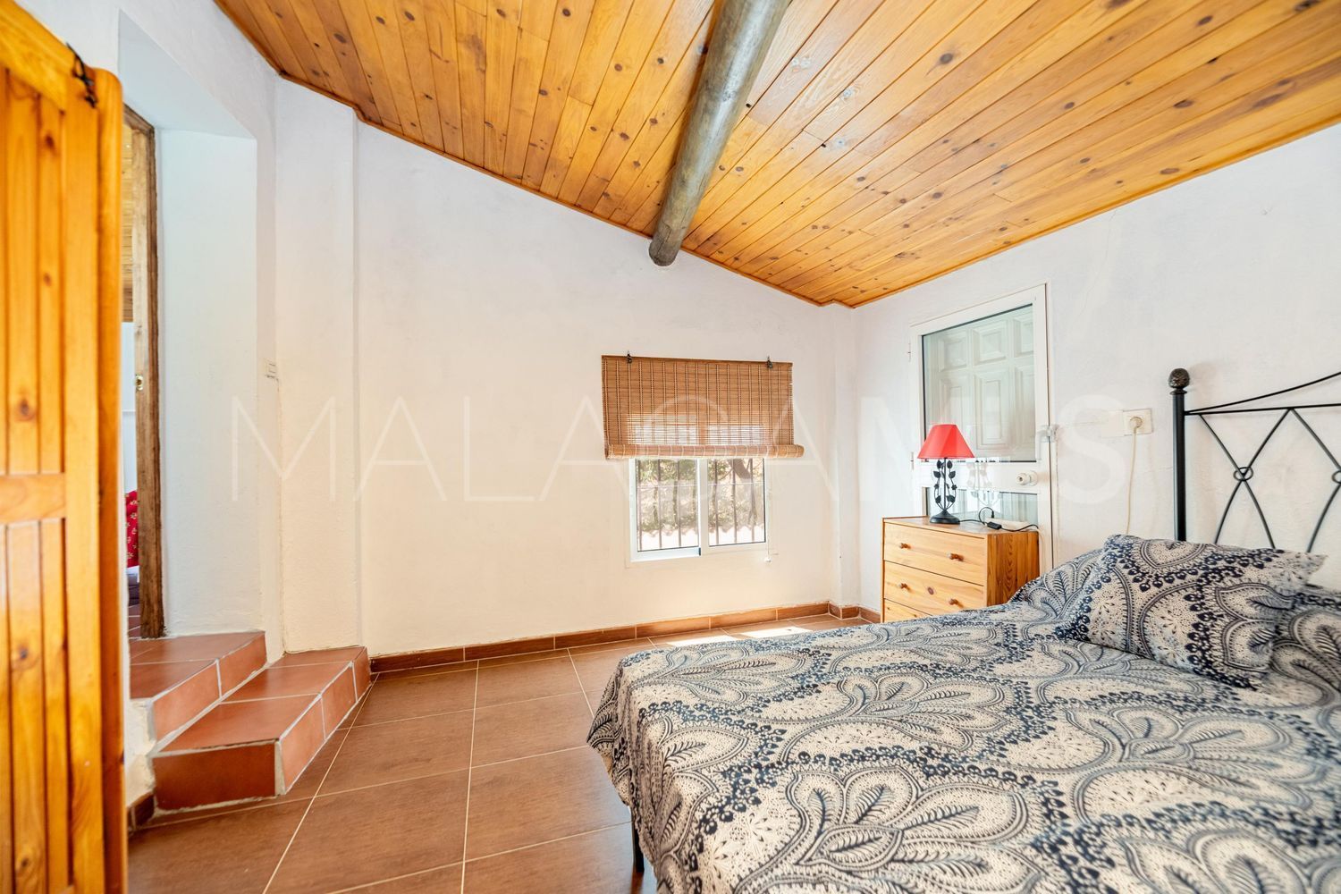 Hus på landet for sale in Cuevas de San Marcos