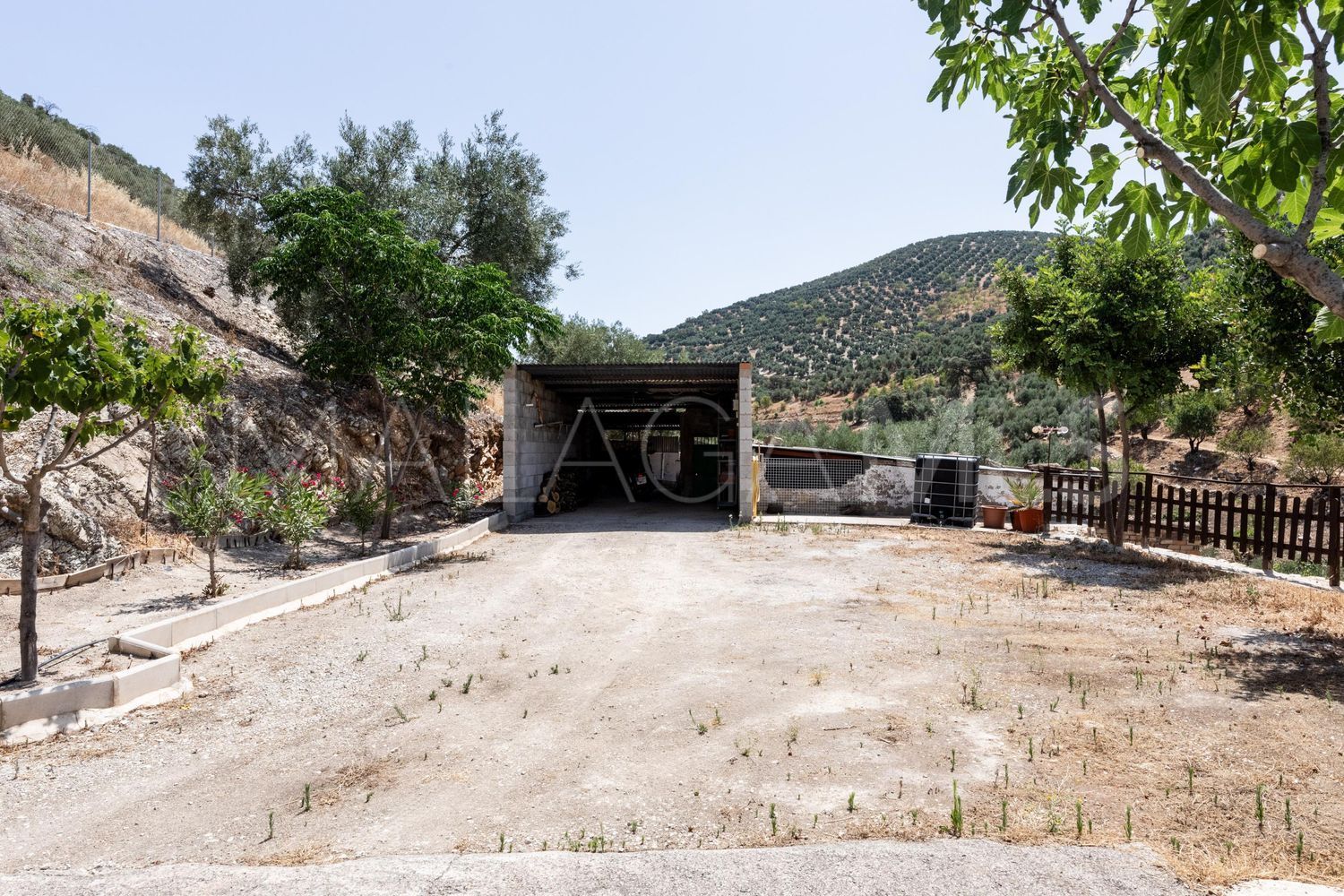 Hus på landet for sale in Cuevas de San Marcos