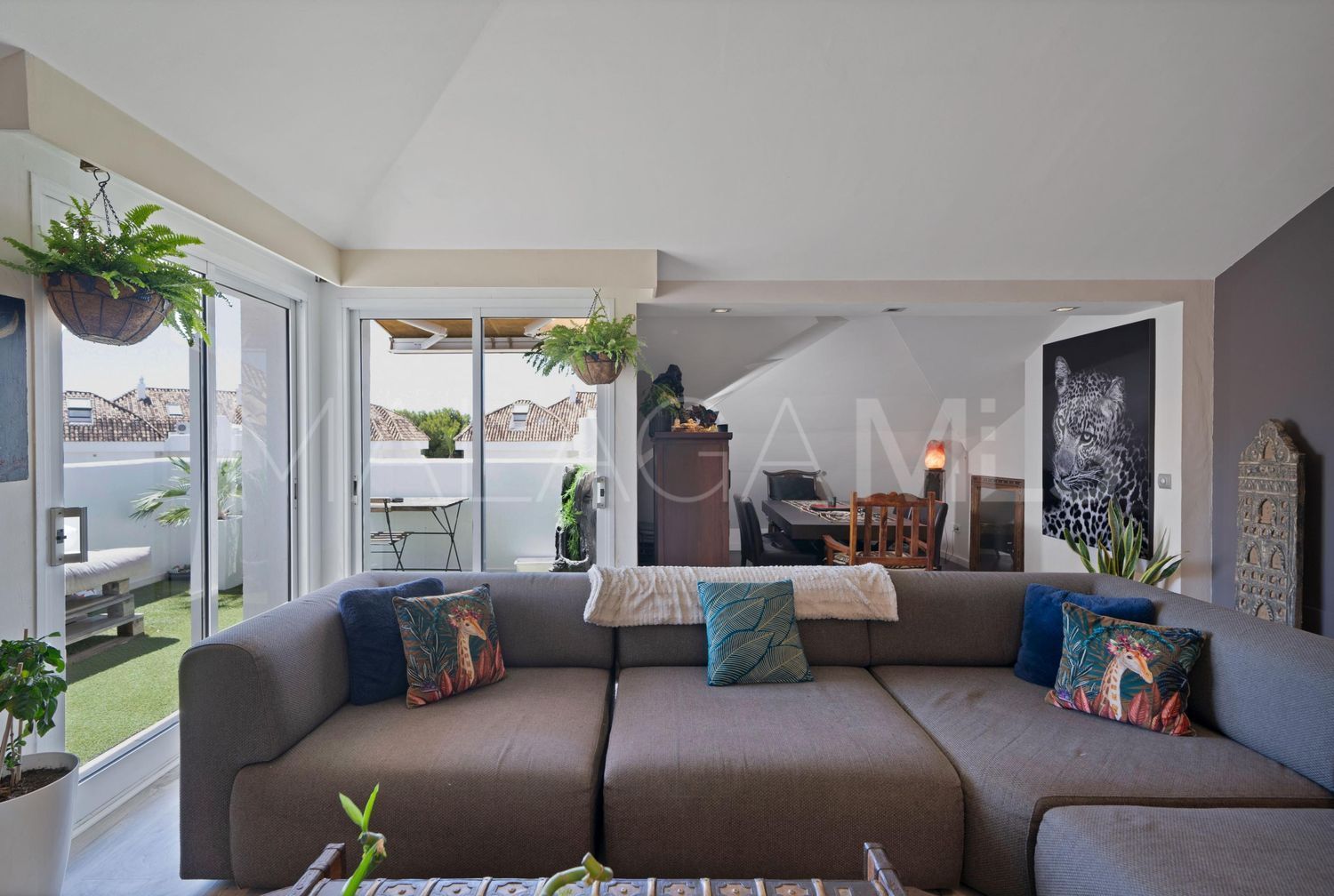 Lägenhet for sale in Las Lomas del Marbella Club