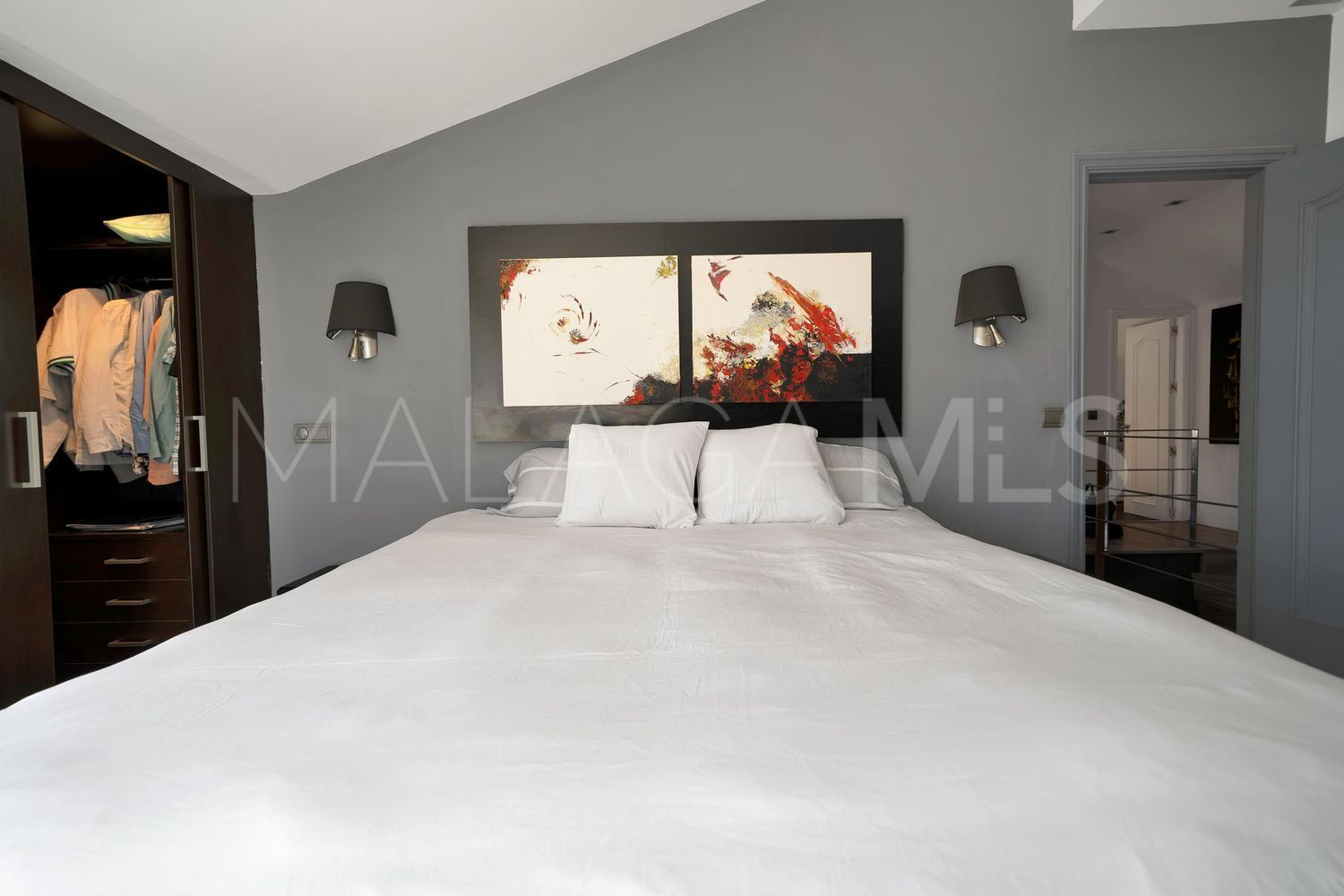 Lägenhet for sale in Las Lomas del Marbella Club