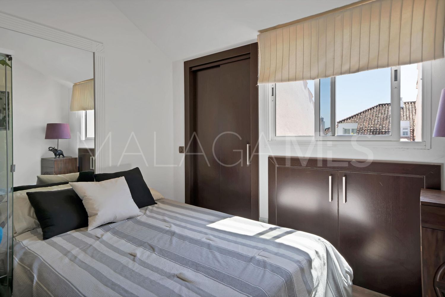 Lägenhet for sale in Las Lomas del Marbella Club