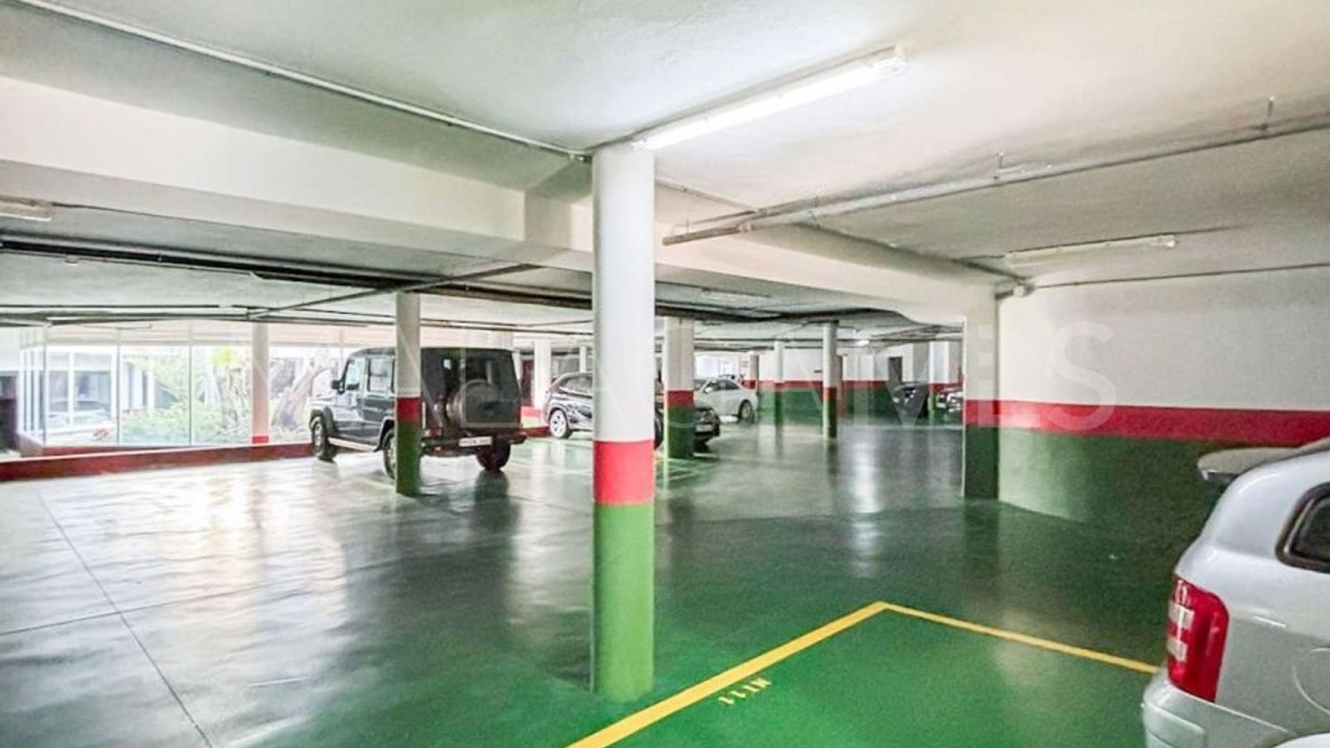 Lägenhet for sale in Las Lomas del Marbella Club