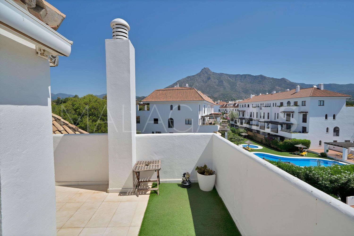 Lägenhet for sale in Las Lomas del Marbella Club