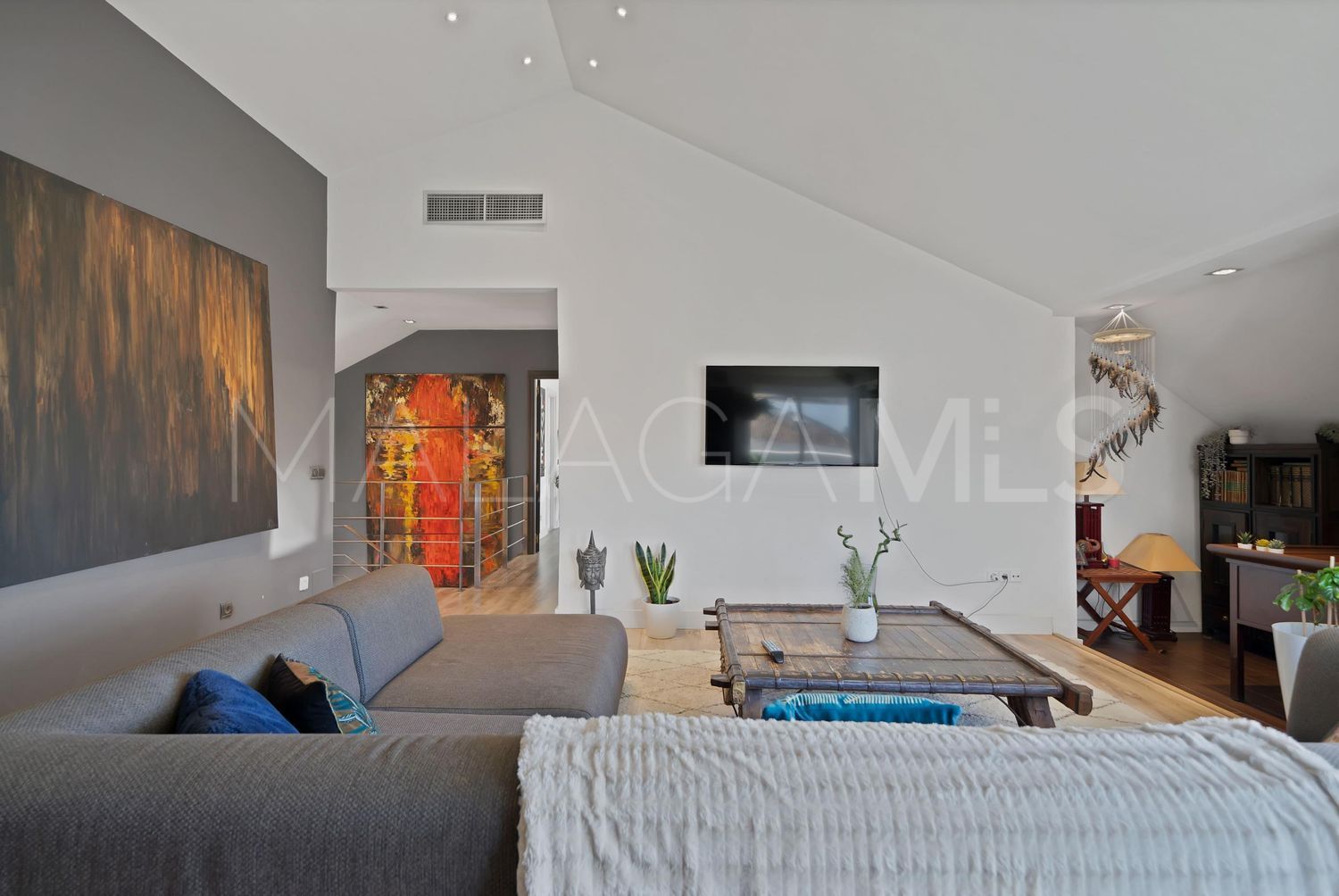 Lägenhet for sale in Las Lomas del Marbella Club