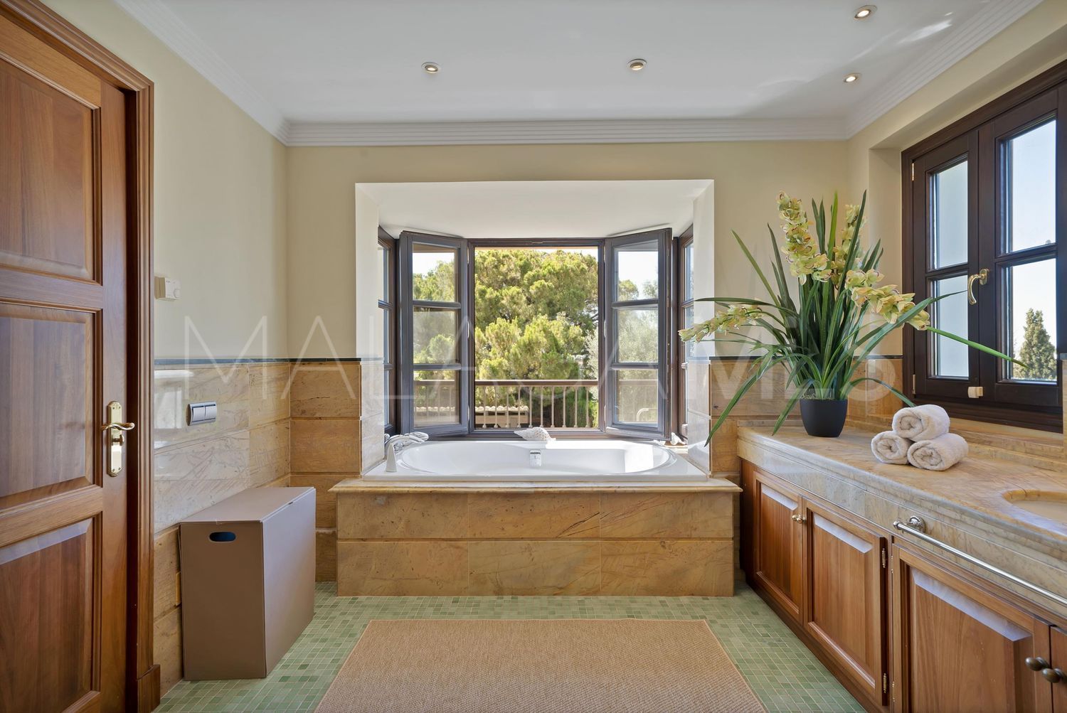 Maison for sale in Las Lomas del Marbella Club