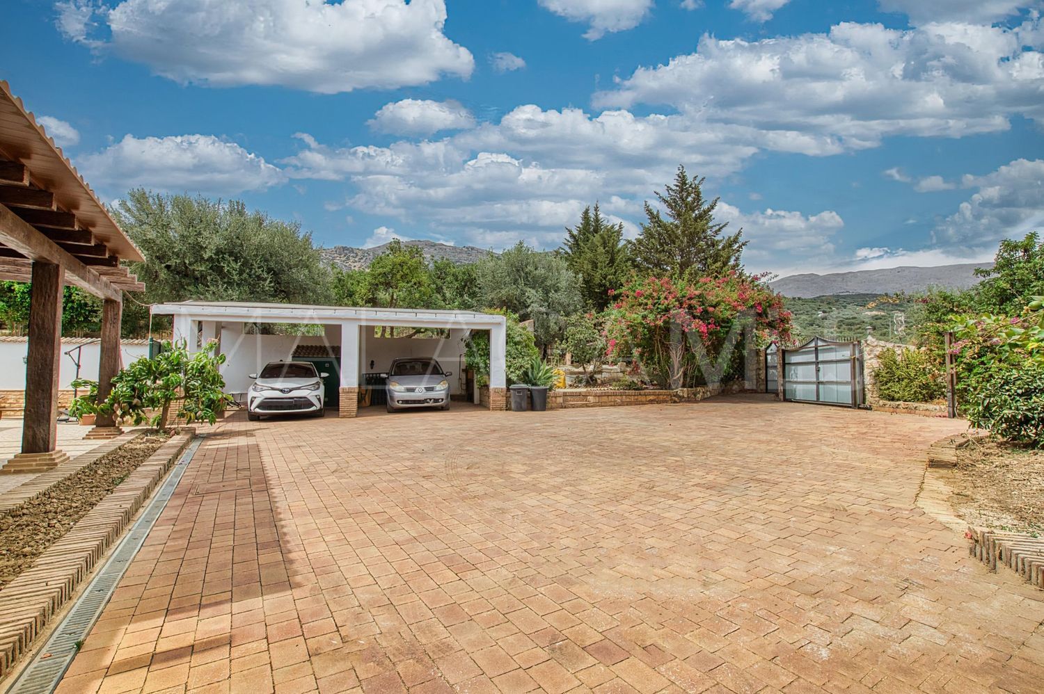 Haus for sale in Periana
