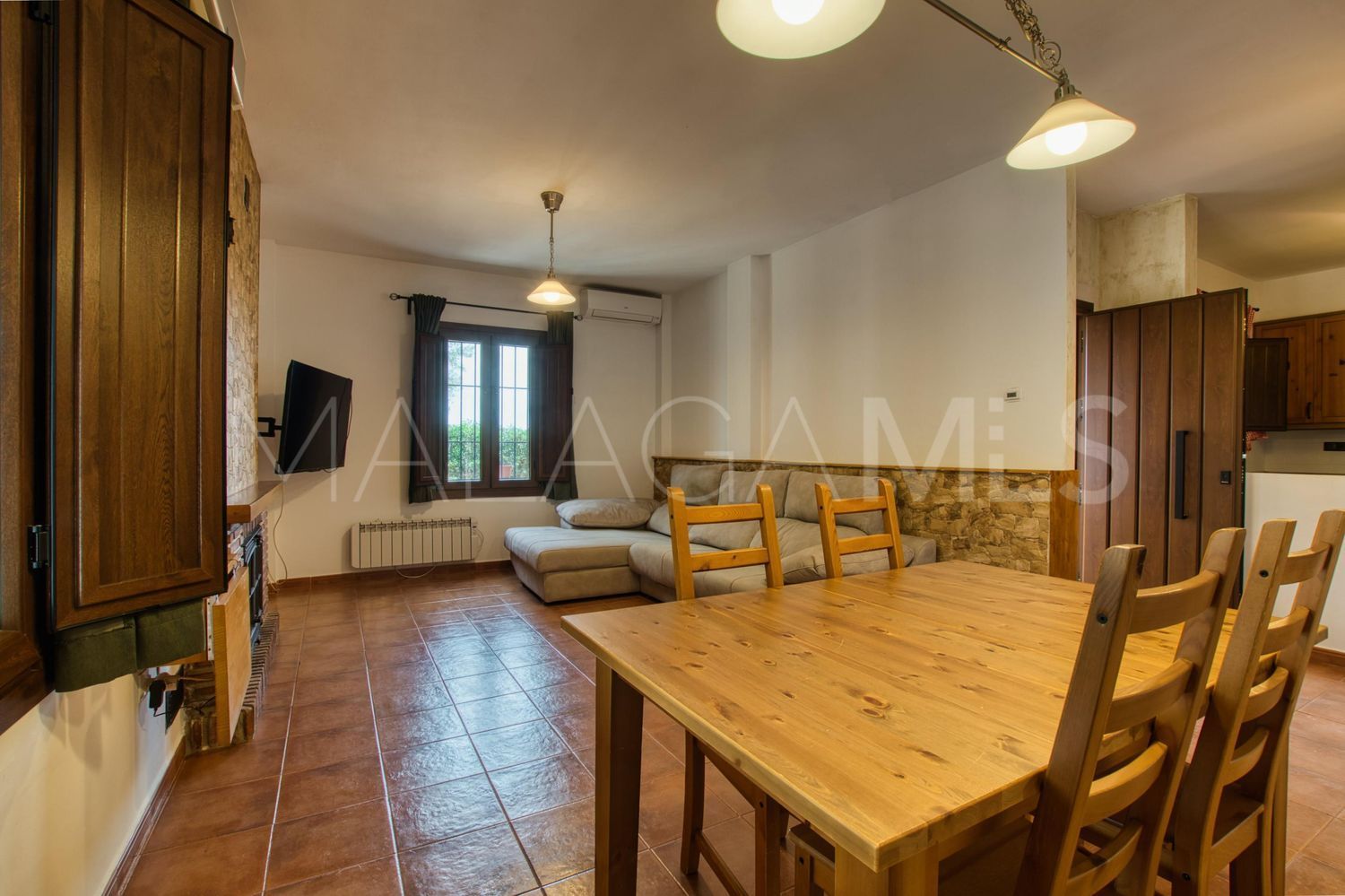 Haus for sale in Periana