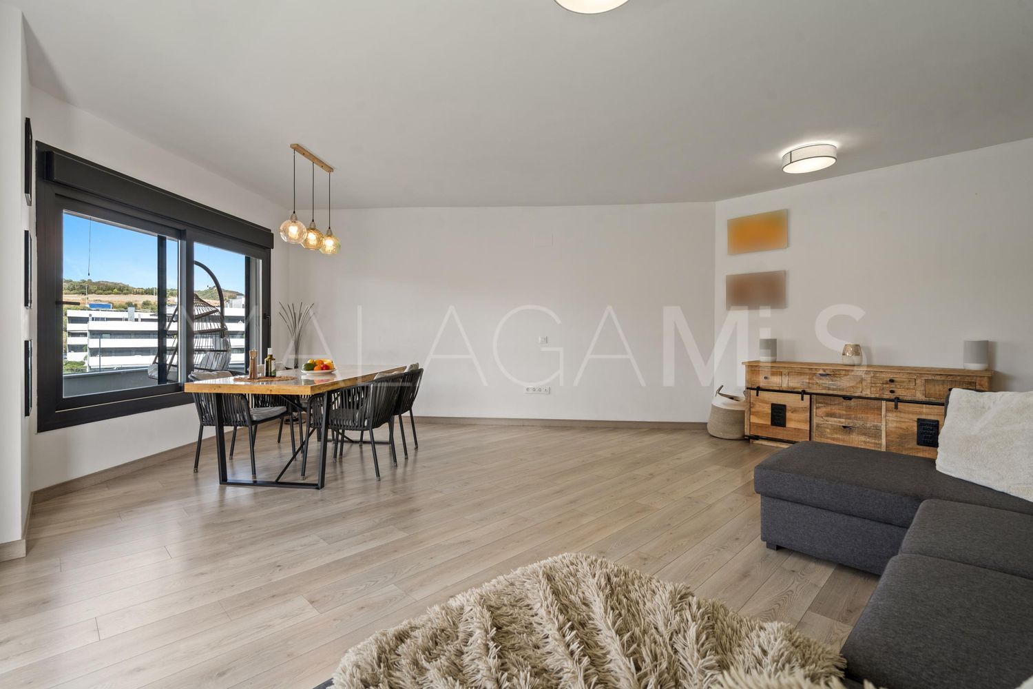 Buy piso in Los Reales - Sierra Estepona