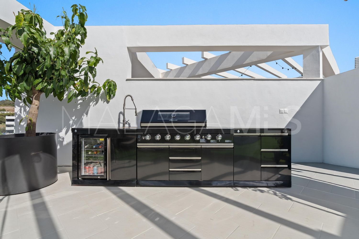 Buy piso in Los Reales - Sierra Estepona