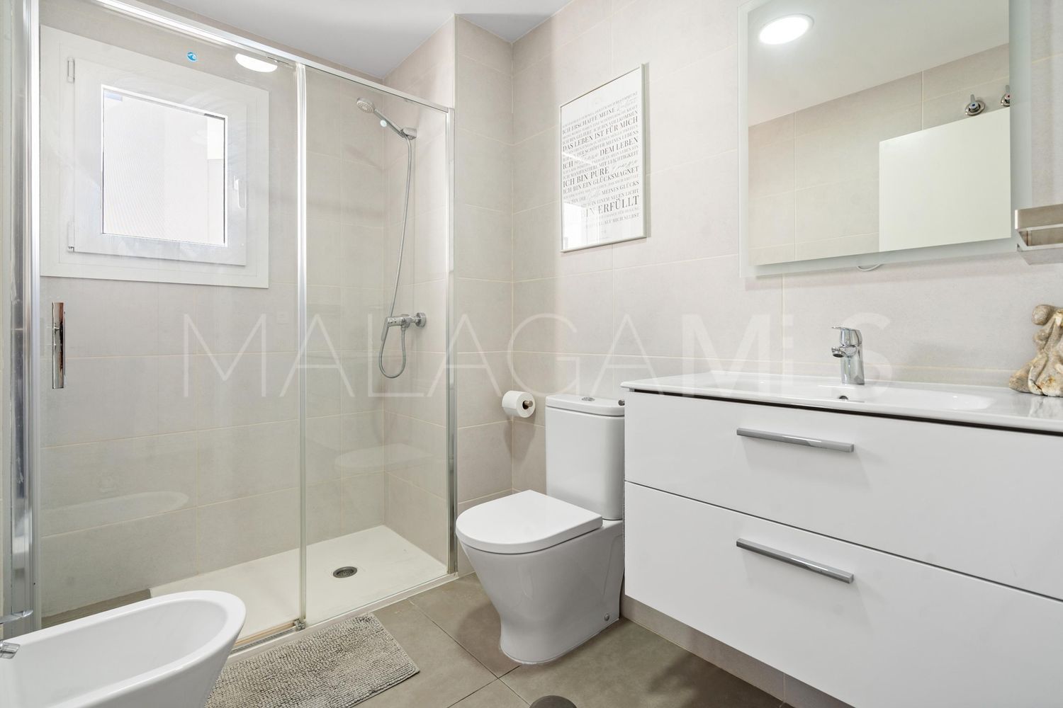 Buy piso in Los Reales - Sierra Estepona