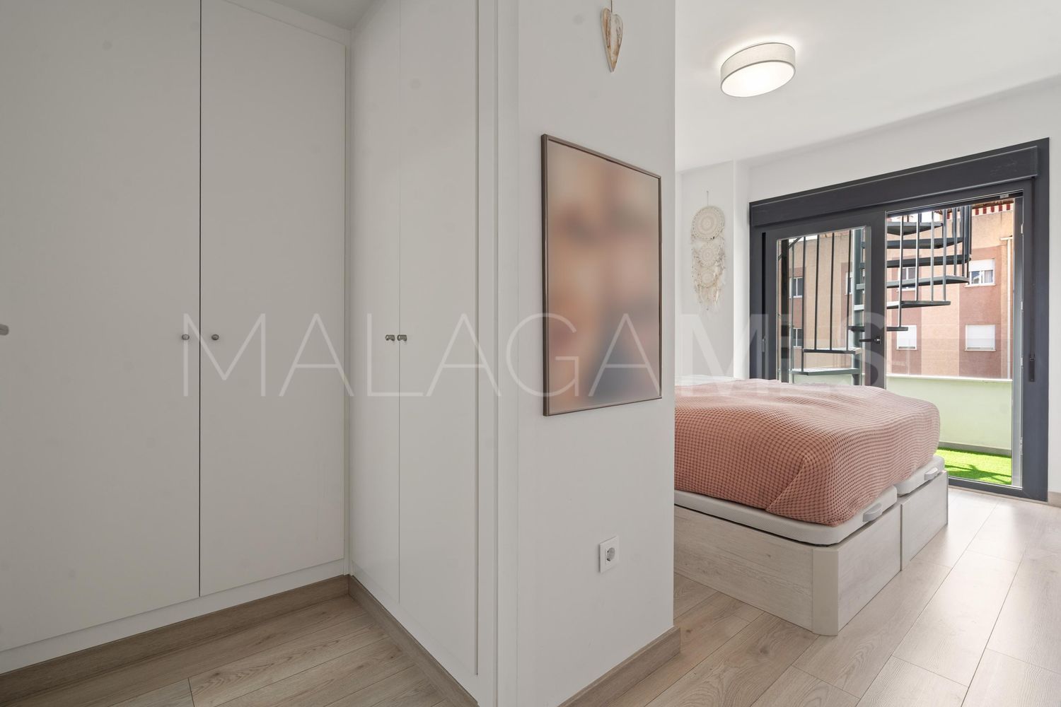 Buy piso in Los Reales - Sierra Estepona