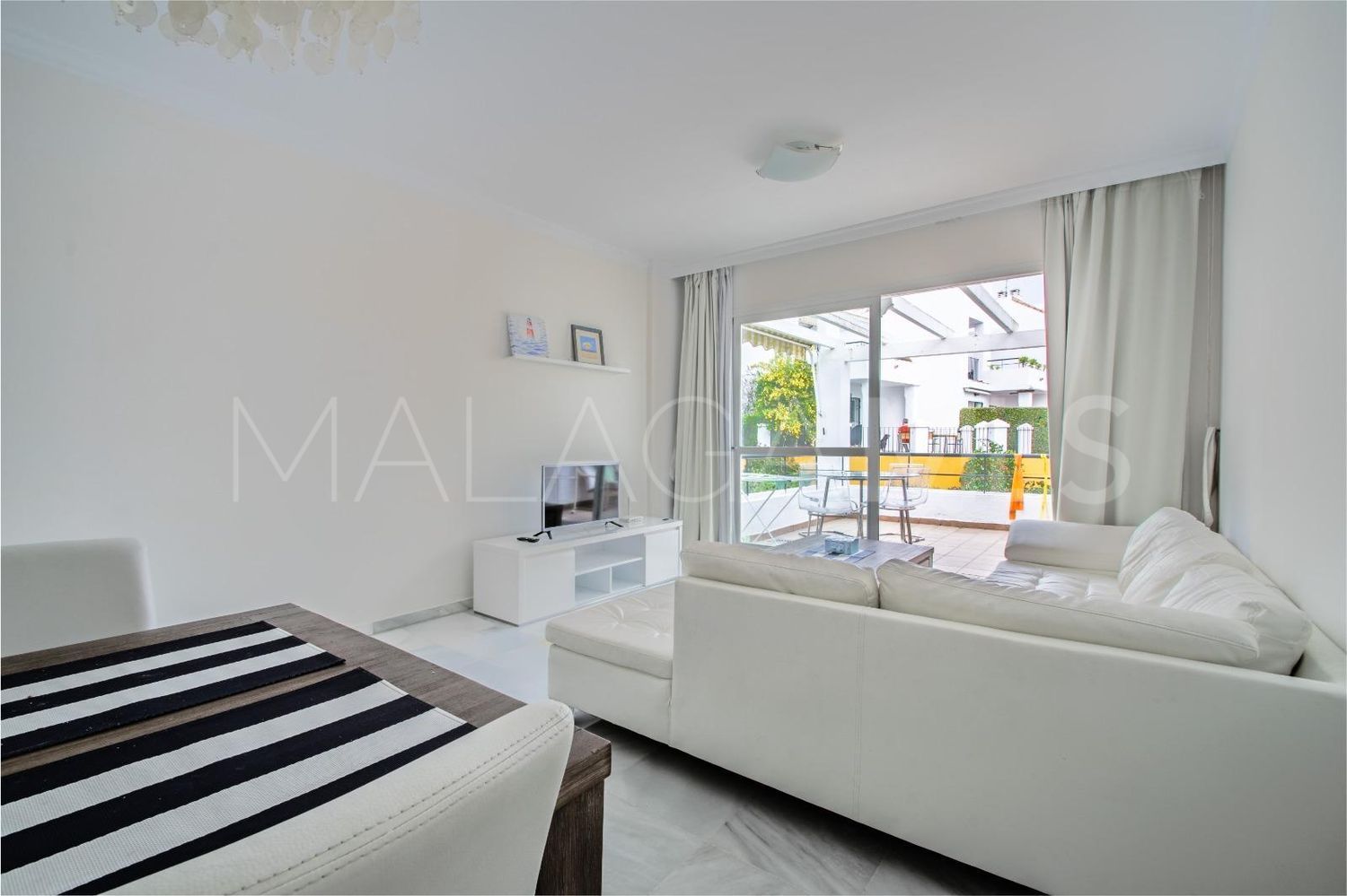 Flat for sale in Los Naranjos