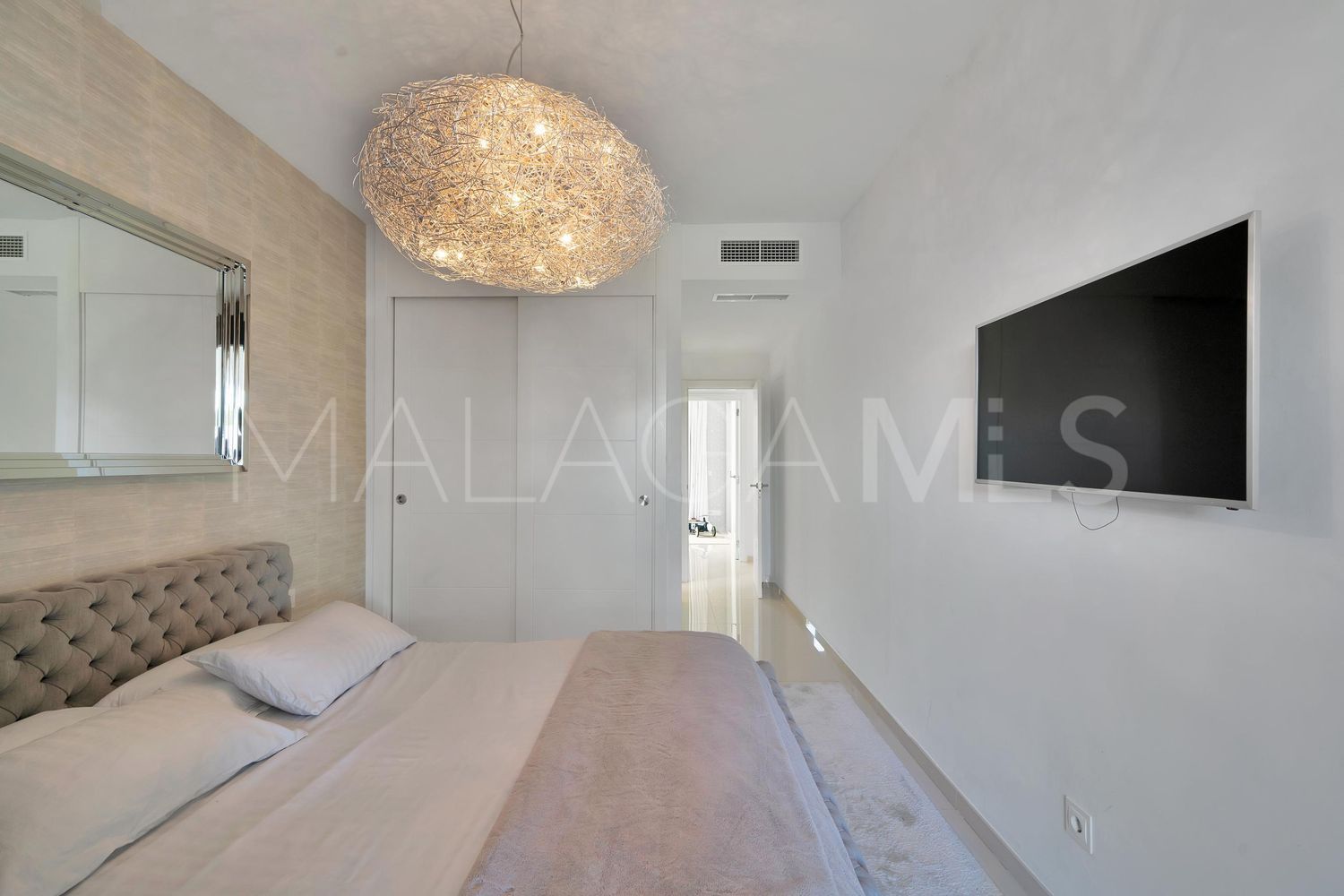 Flat for sale in Benatalaya