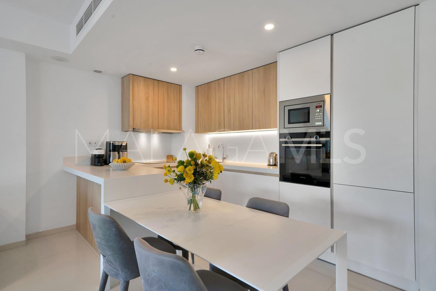 Flat for sale in Benatalaya