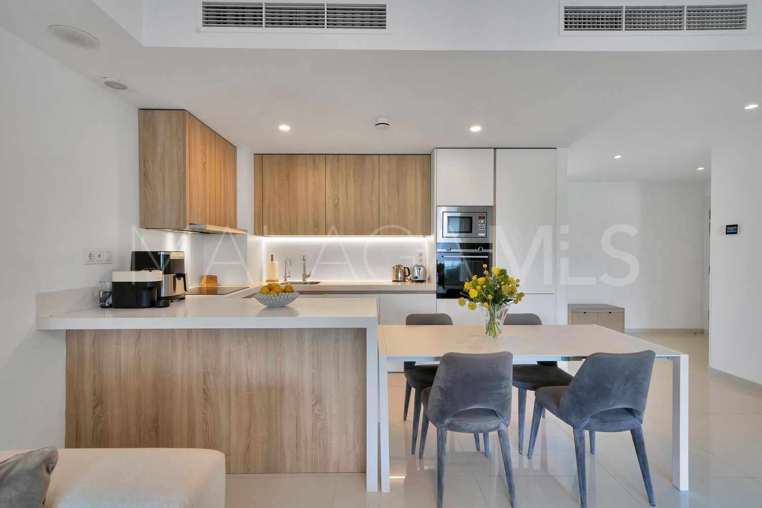 Flat for sale in Benatalaya